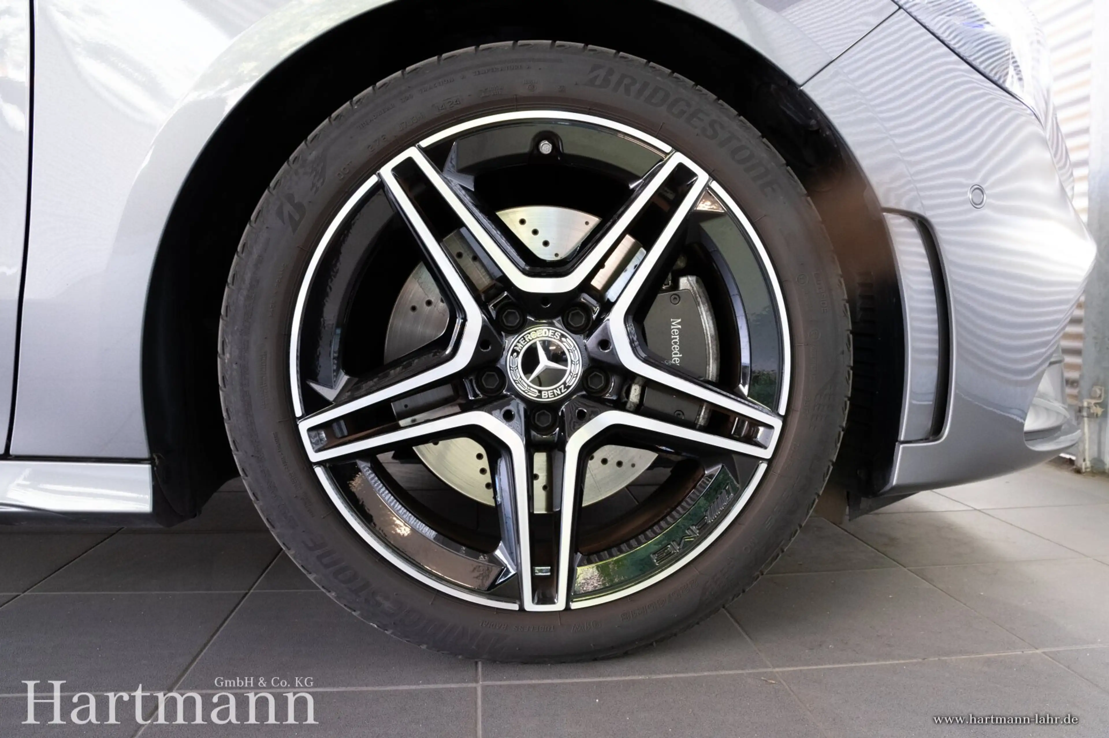 Mercedes-Benz B 220 B 220 4MATIC AMG Premium Panorama Multibeam AHK — photo 6