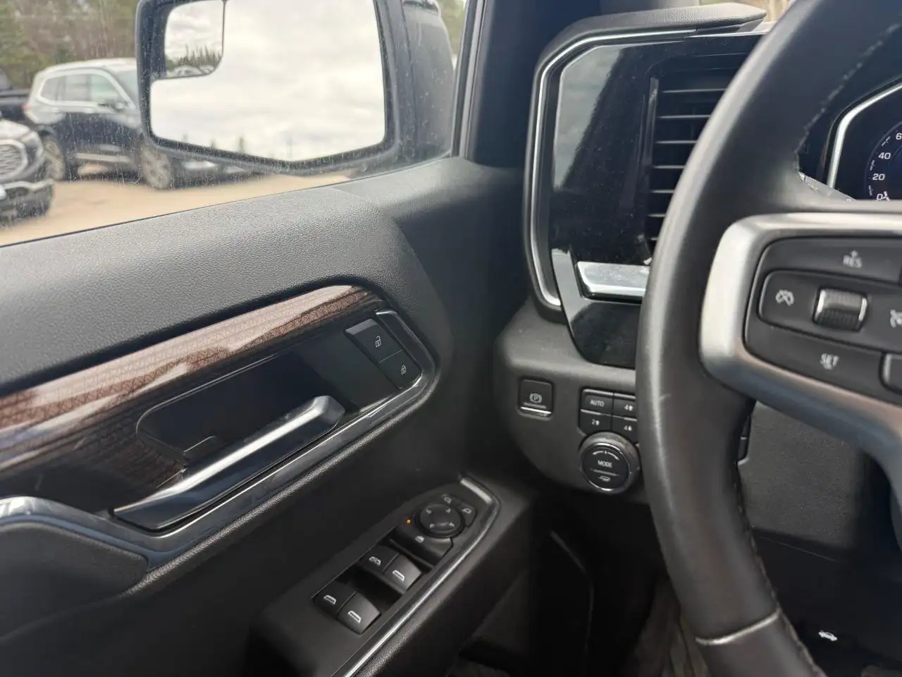 Chevrolet Silverado 1500 снимка Chevrolet Silverado 1500