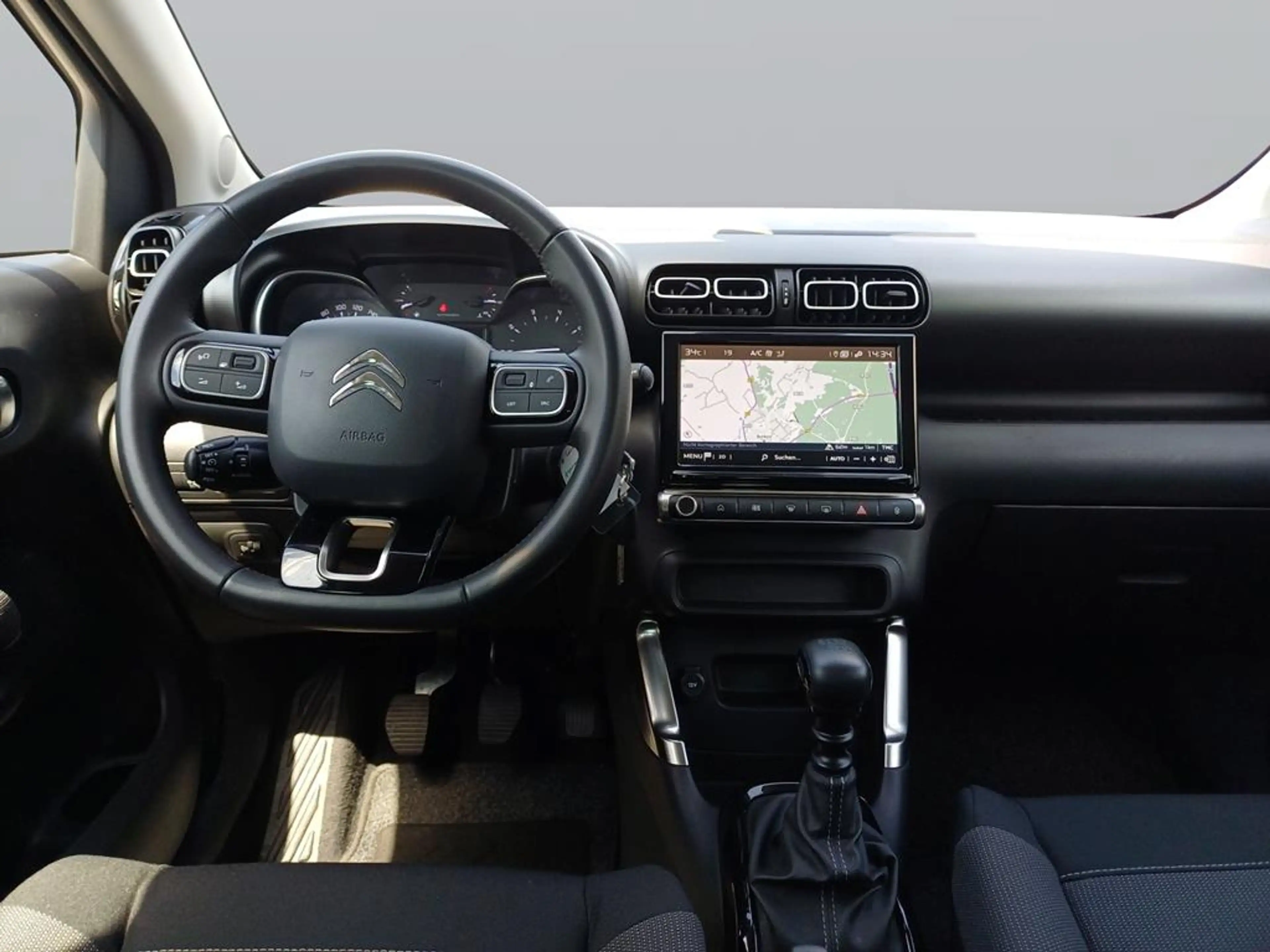 Citroen C3 Aircross PureTech 110 S&S Shine — photo 9