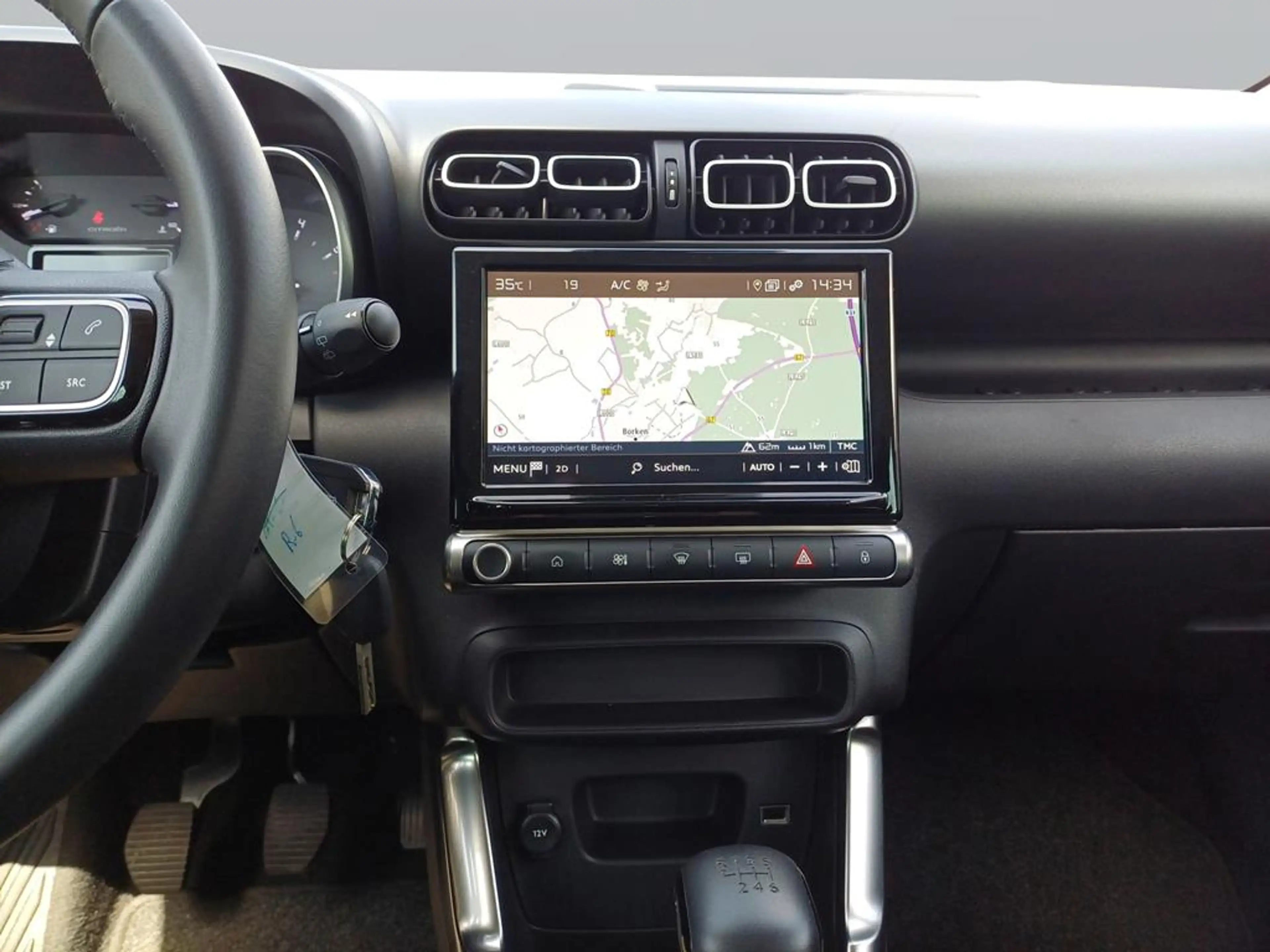 Citroen C3 Aircross PureTech 110 S&S Shine — photo 11