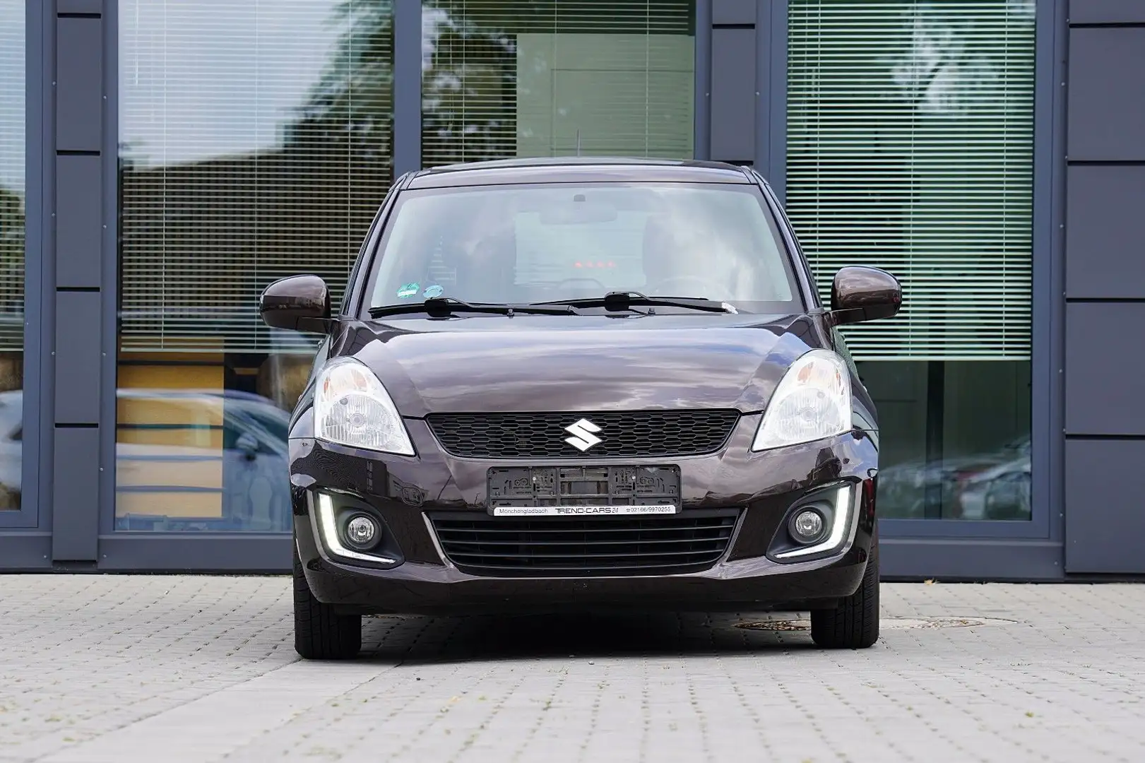 Suzuki Swift Club *MIT 2 JAHREN GARANTIE* Braun - 2
