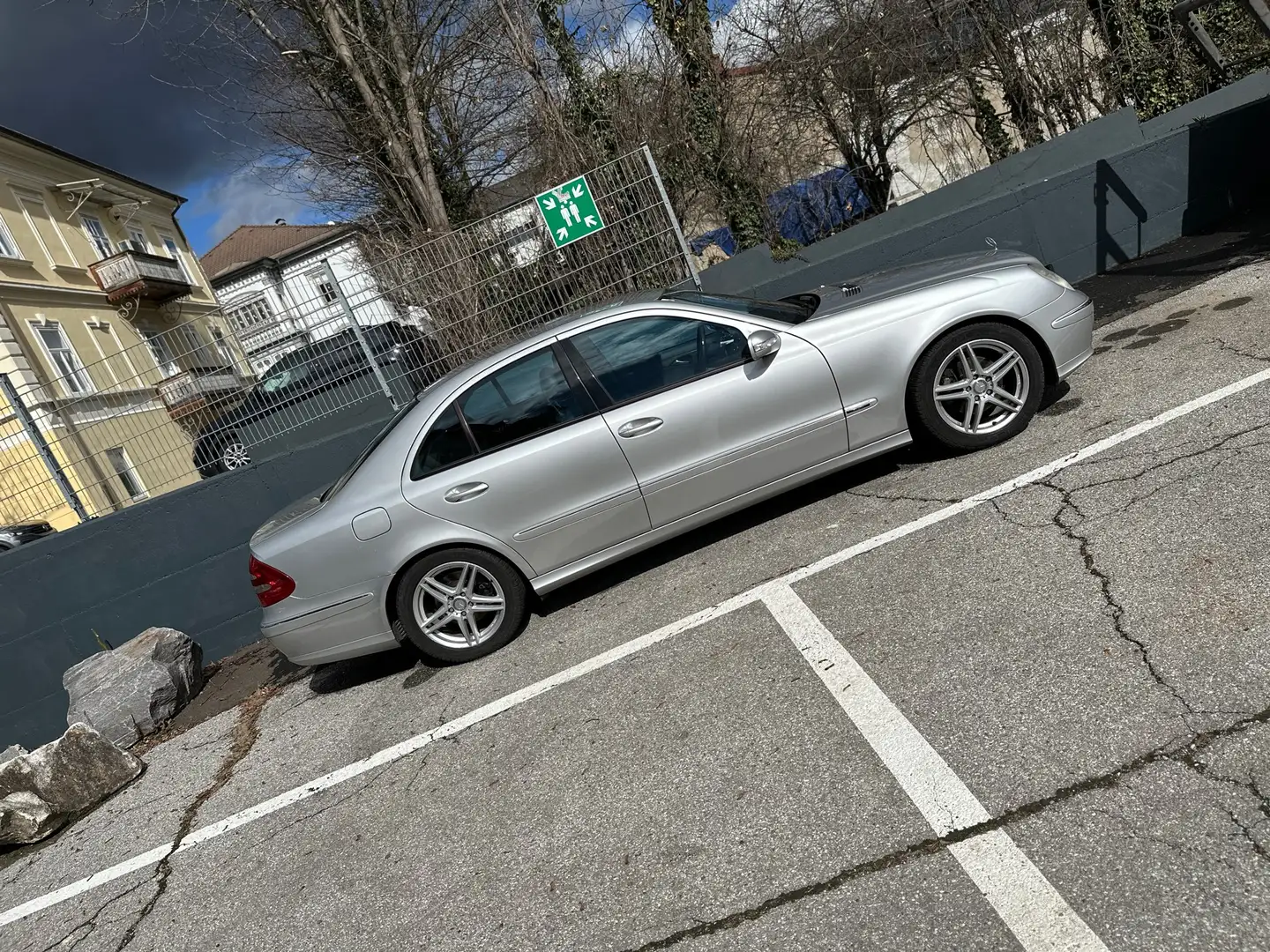 Mercedes-Benz E 270 Avantgarde CDI Sequentronic - 1
