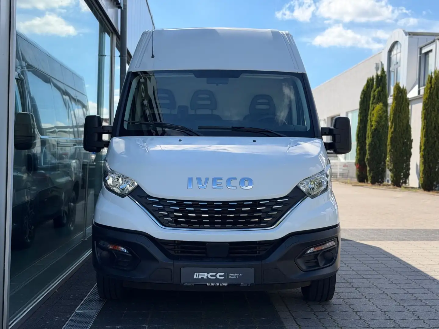 Iveco Sonstige Daily 35S14 Automatik Klima 3-Sitzer Lang Weiß - 2