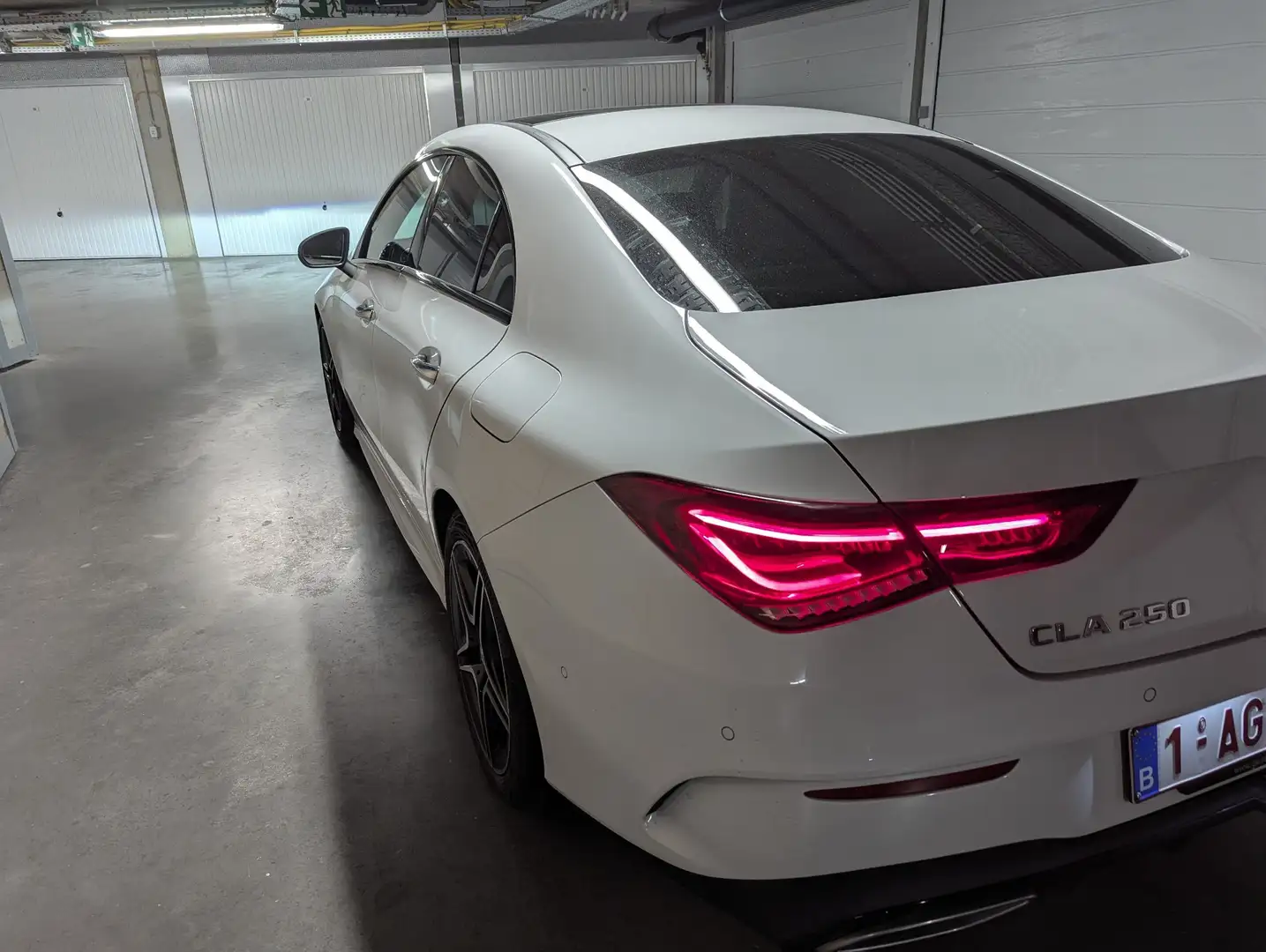 Mercedes-Benz CLA 250 4Matic 7G-DCT AMG Line - 1