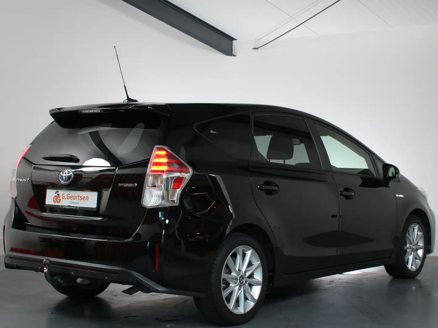 Toyota Prius+ Prius 1.8 Executive, 7-Persoons, Panoramadak, Trek Zwart - 2