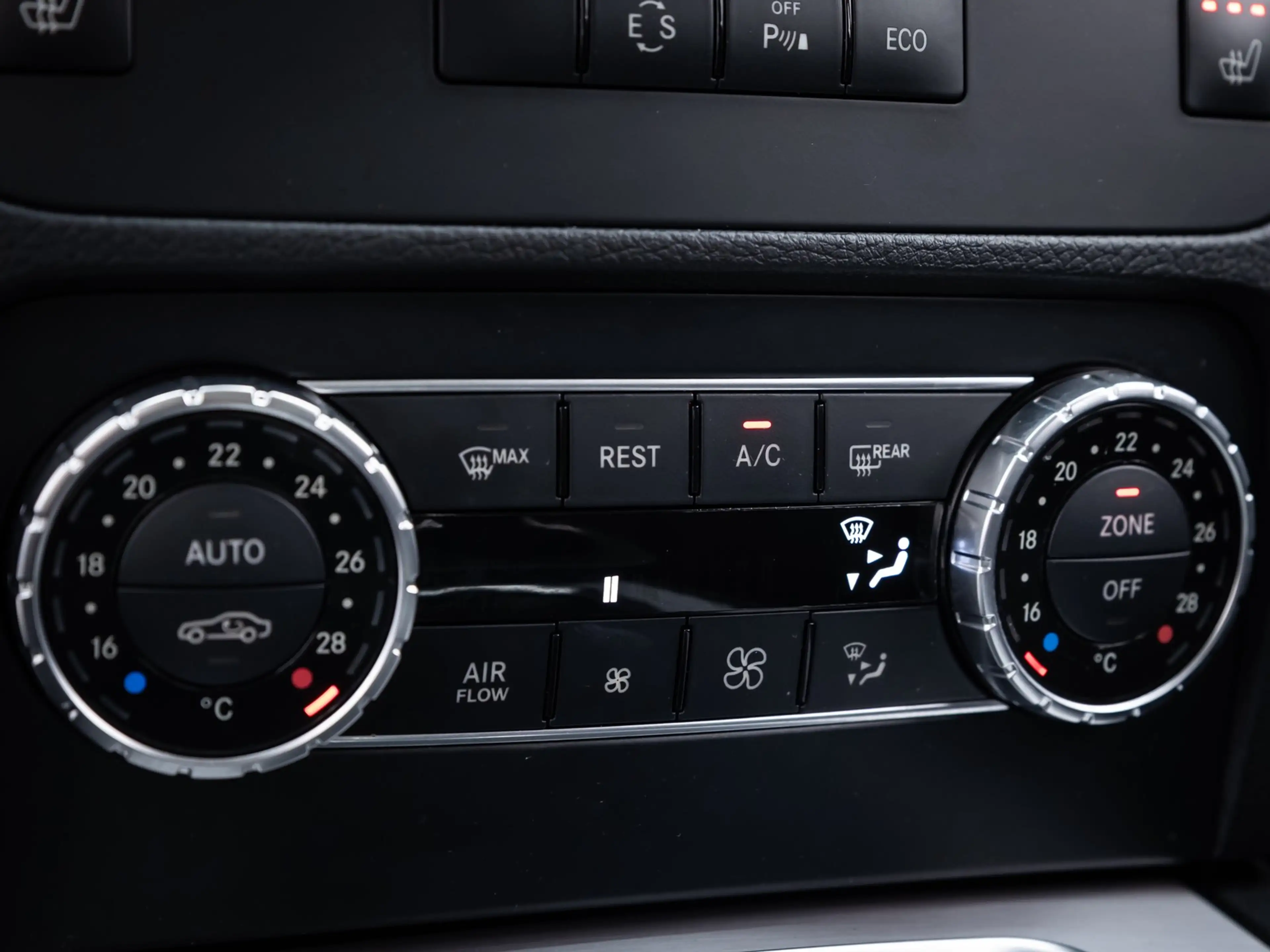 Mercedes-Benz GLK 220 CDI BlueEfficiency 4Matic /AHK/PDC/SHZ/TEMP — photo 12