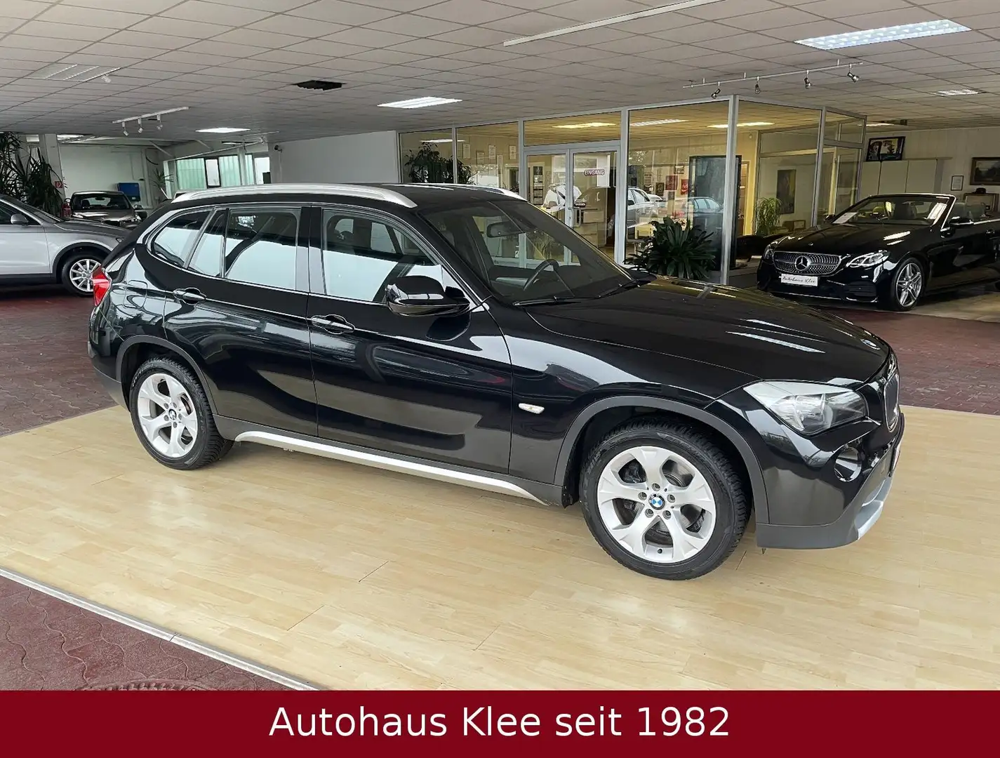 BMW X1 18d sDrive xLine Automatik *Navi*Pano*Tempo* Noir - 2