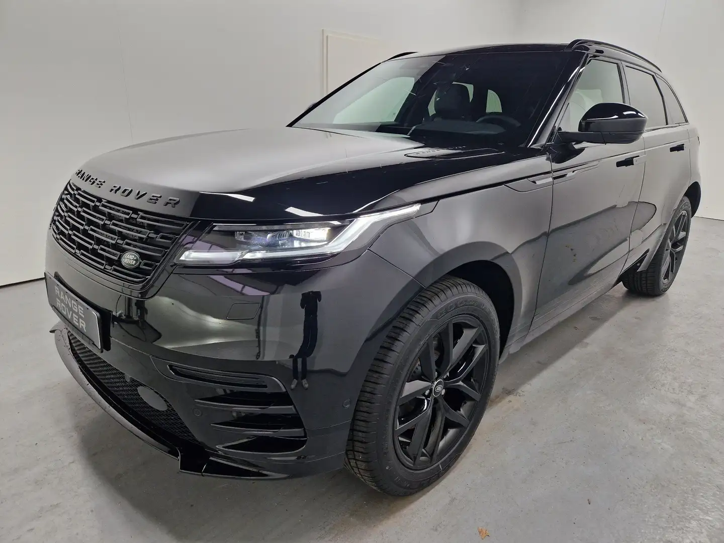 Land Rover Range Rover Velar D200 Dynamic SE Winter MY26 Schwarz - 1