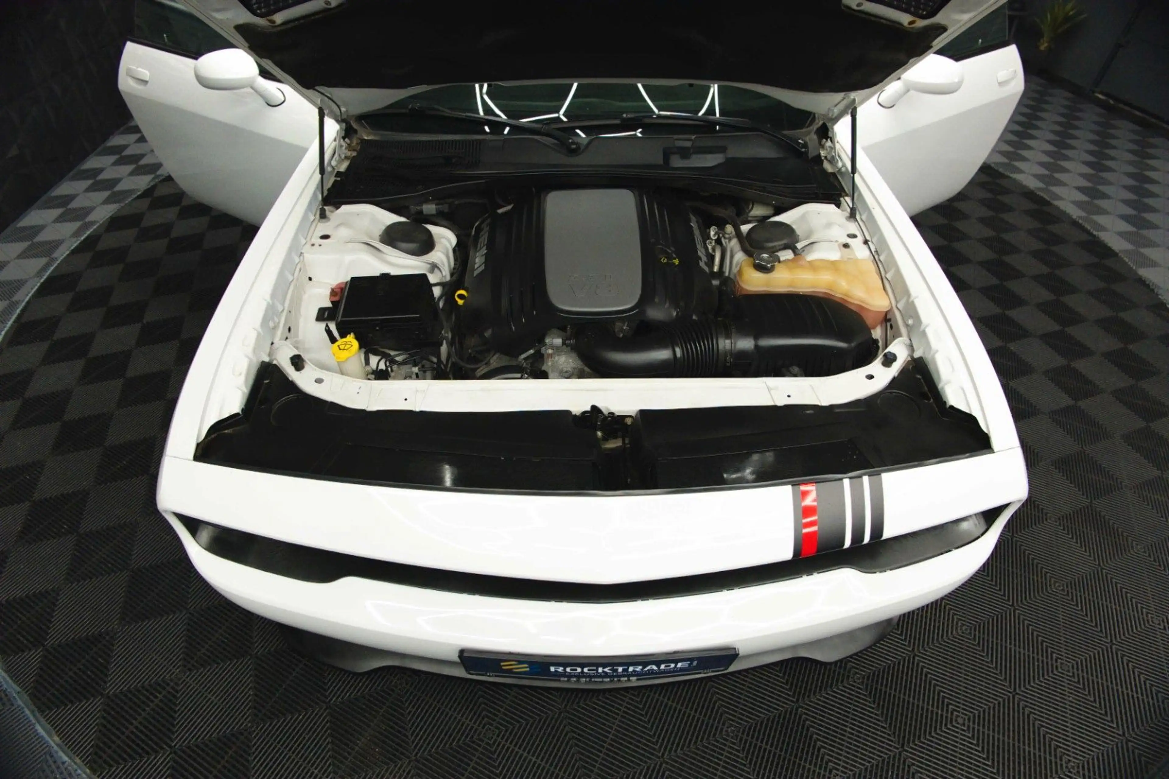 Dodge Challenger 5.7 V8 R/T SRT Style *LED*20 Zoll* — photo 5