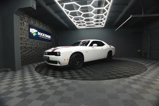 Dodge Challenger 5.7 V8 R/T SRT Style *LED*20 Zoll*
