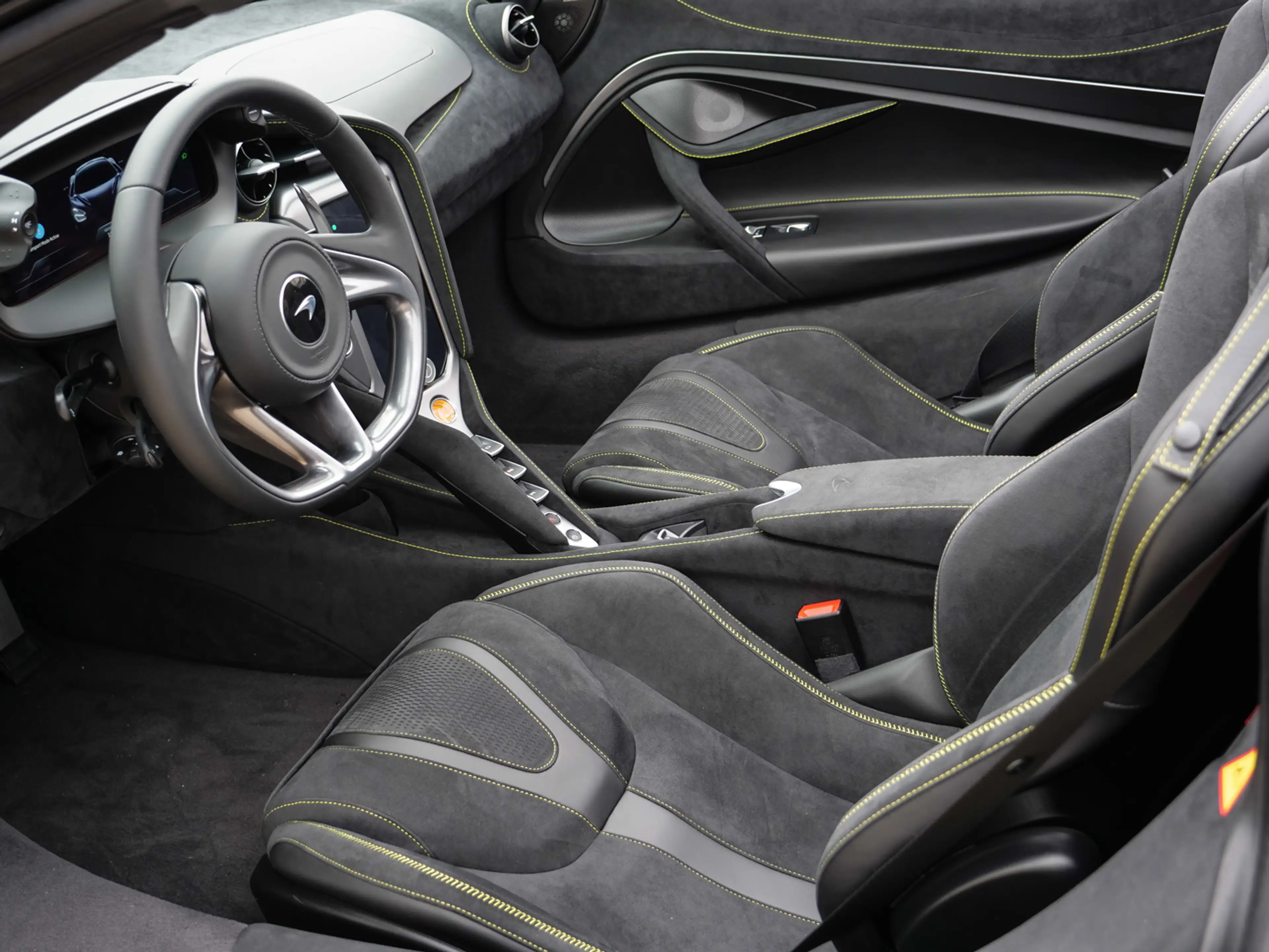 McLaren 750S Spider Carbon, Black Pack, B&W Sound — photo 14