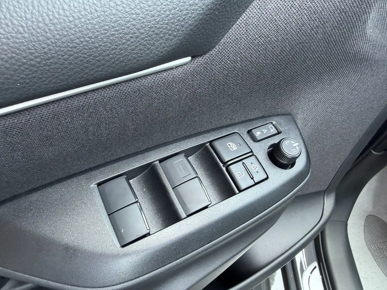 Toyota Yaris 2026 — фото 11
