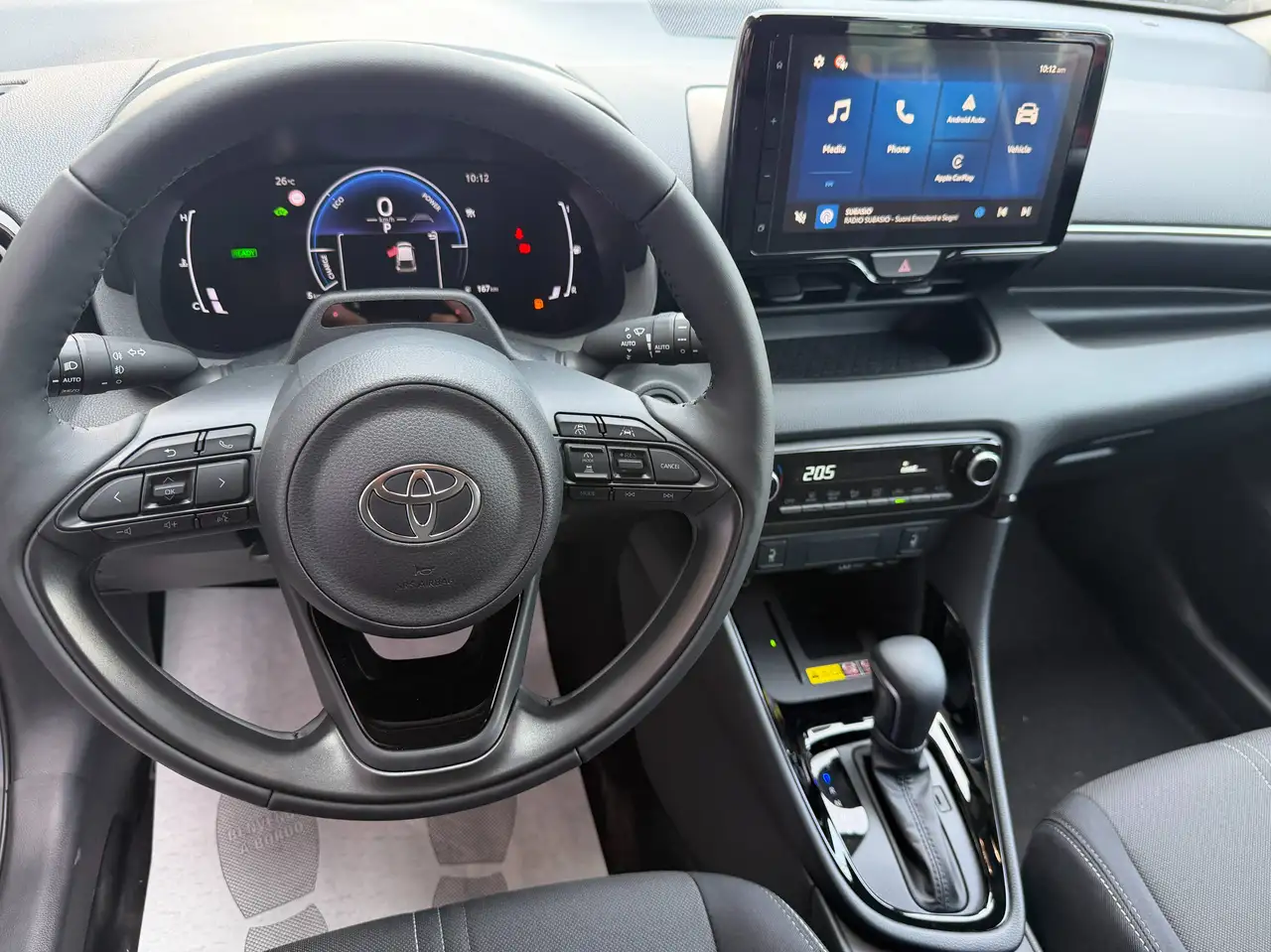 Toyota Yaris 2026 — фото 12