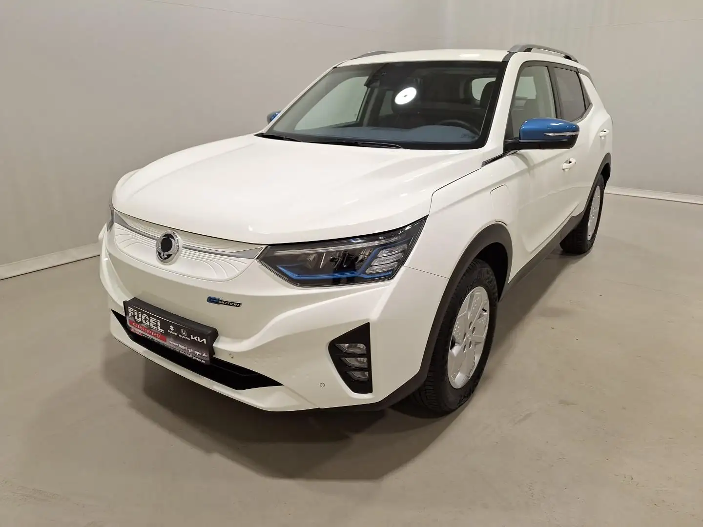 SsangYong Korando E-Motion 61,5 kWh Titanium 2WD Navi|ACC|SHZ Blanc - 2