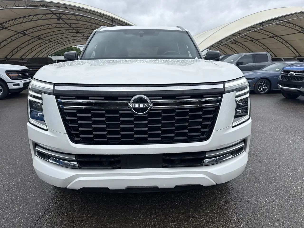Nissan Armada снимка Nissan Armada