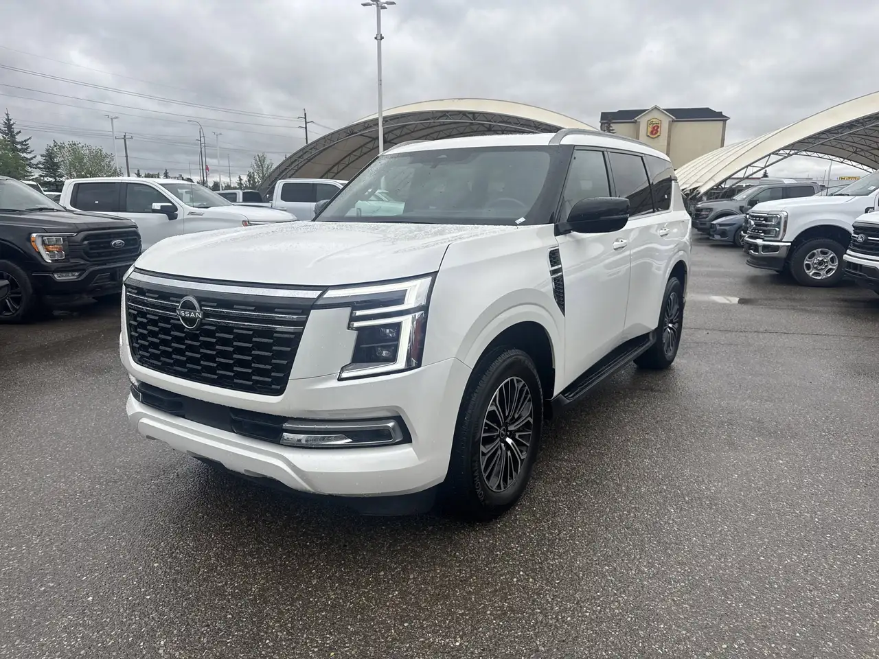 Nissan Armada снимка Nissan Armada