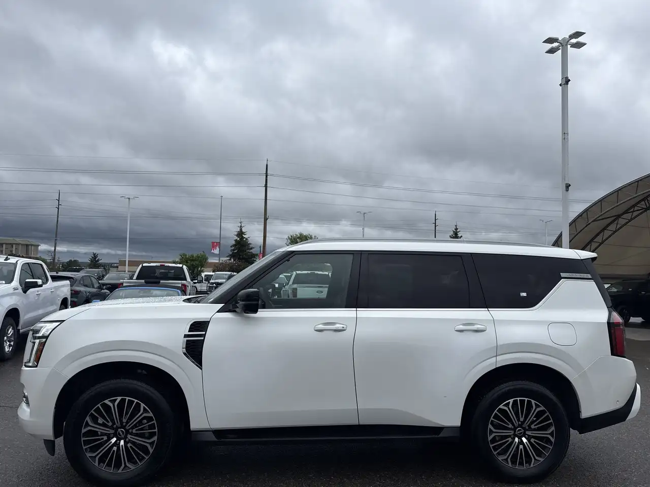 Nissan Armada снимка Nissan Armada