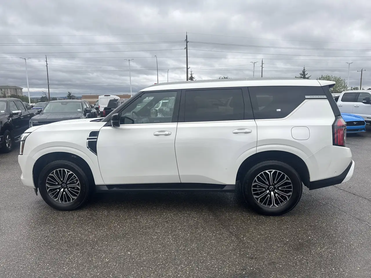 Nissan Armada снимка Nissan Armada