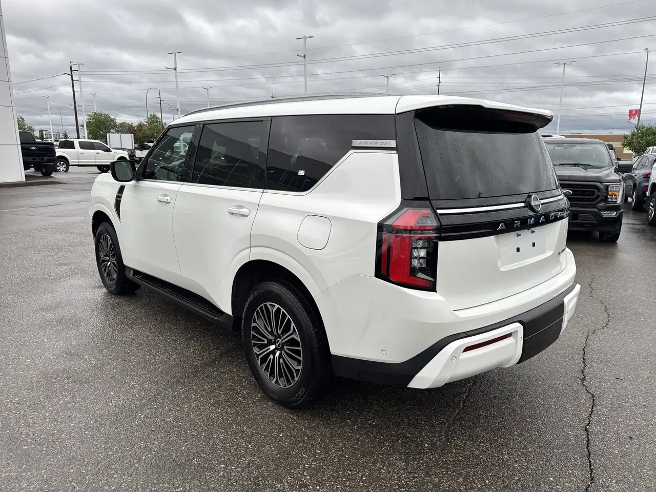 Nissan Armada снимка Nissan Armada