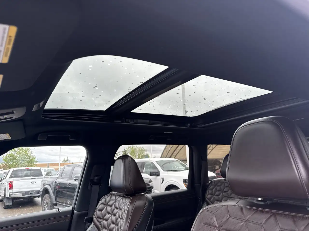 Nissan Armada снимка Nissan Armada