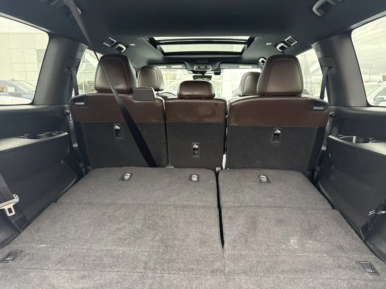Nissan Armada снимка Nissan Armada