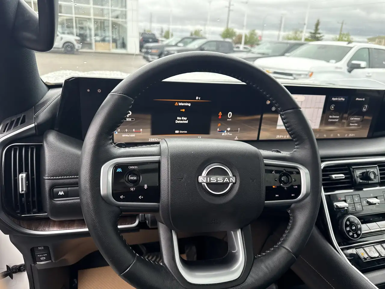 Nissan Armada снимка Nissan Armada