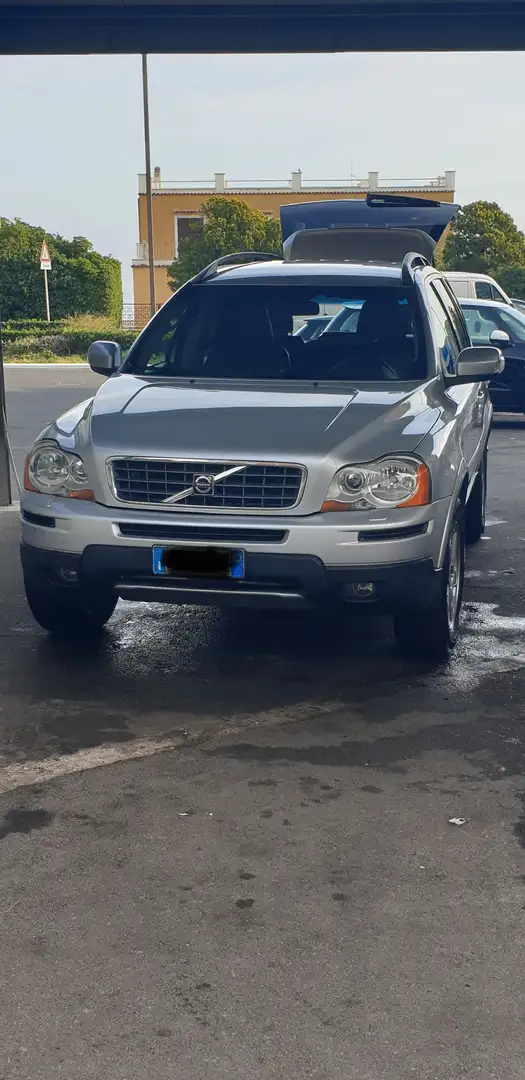 Volvo XC90 2.4 d5 Executive 185cv auto N1 - 2