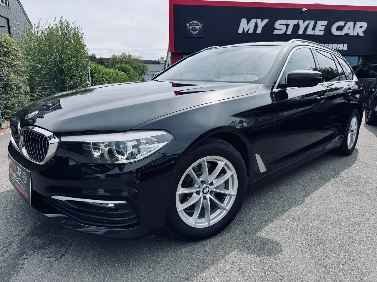 BMW 518