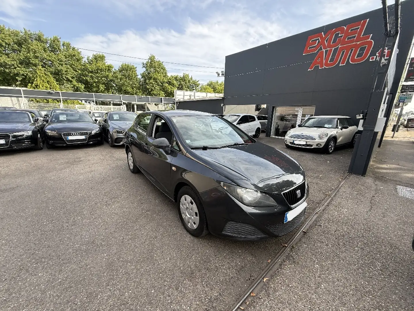 SEAT Ibiza 1.2 TDI 75 Réference - 1