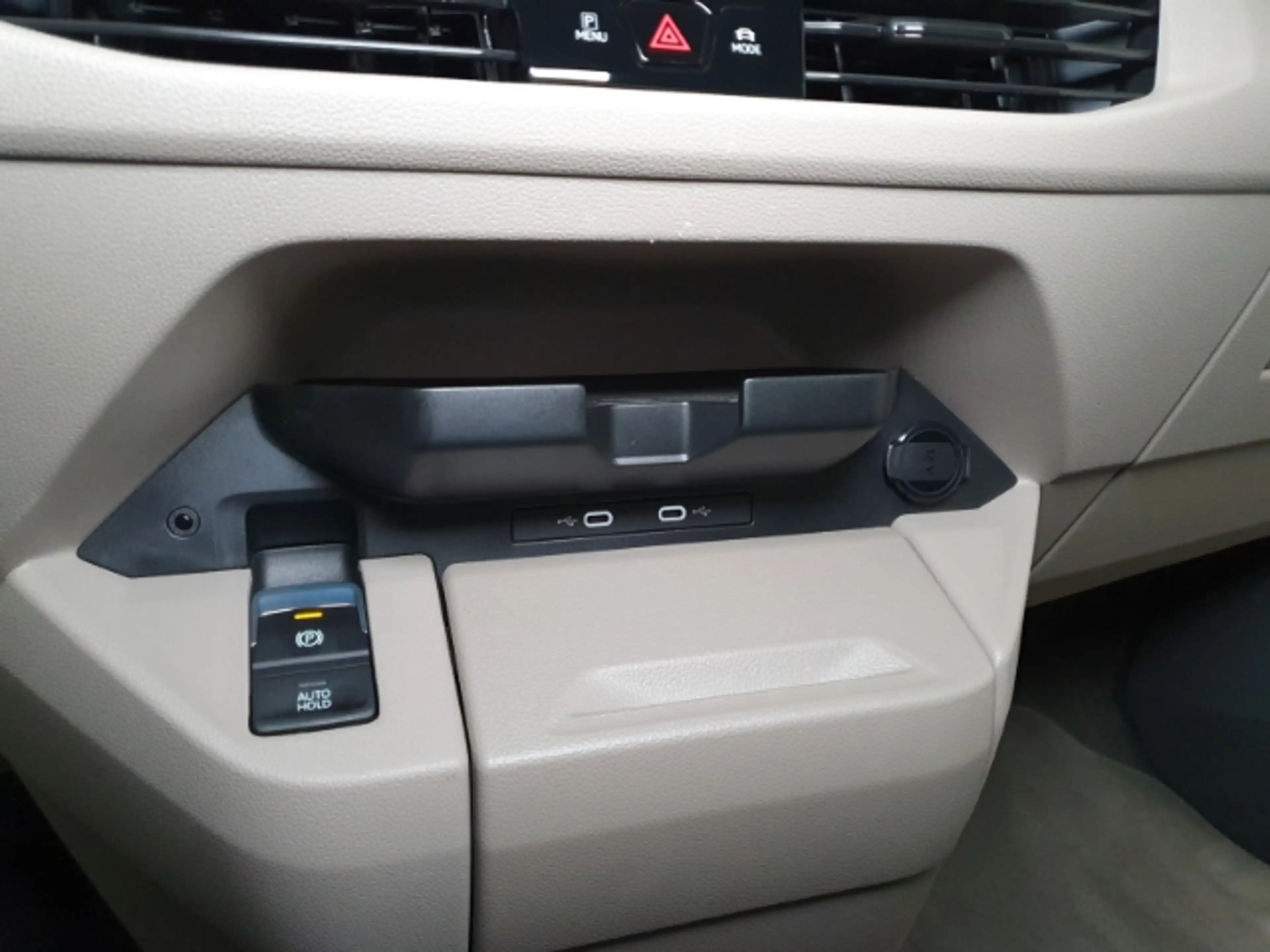 Volkswagen T7 California Beach TSI eHybrid 4MOTION DSG 5J Garantie — photo 22