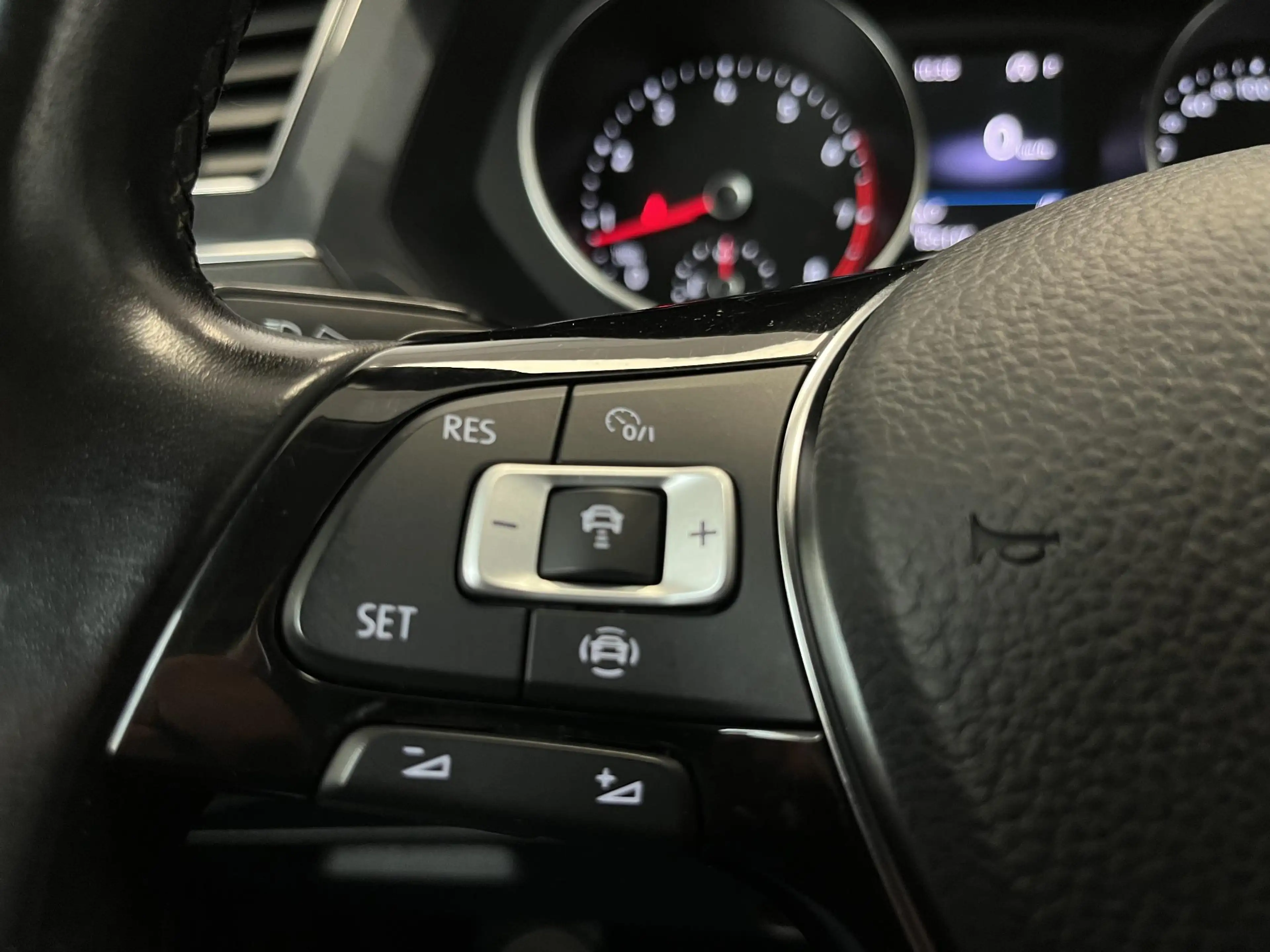 Volkswagen Tiguan Allspace 1.5 TSI Comfortline Business | TREKHAAK | CARPLAY — photo 30