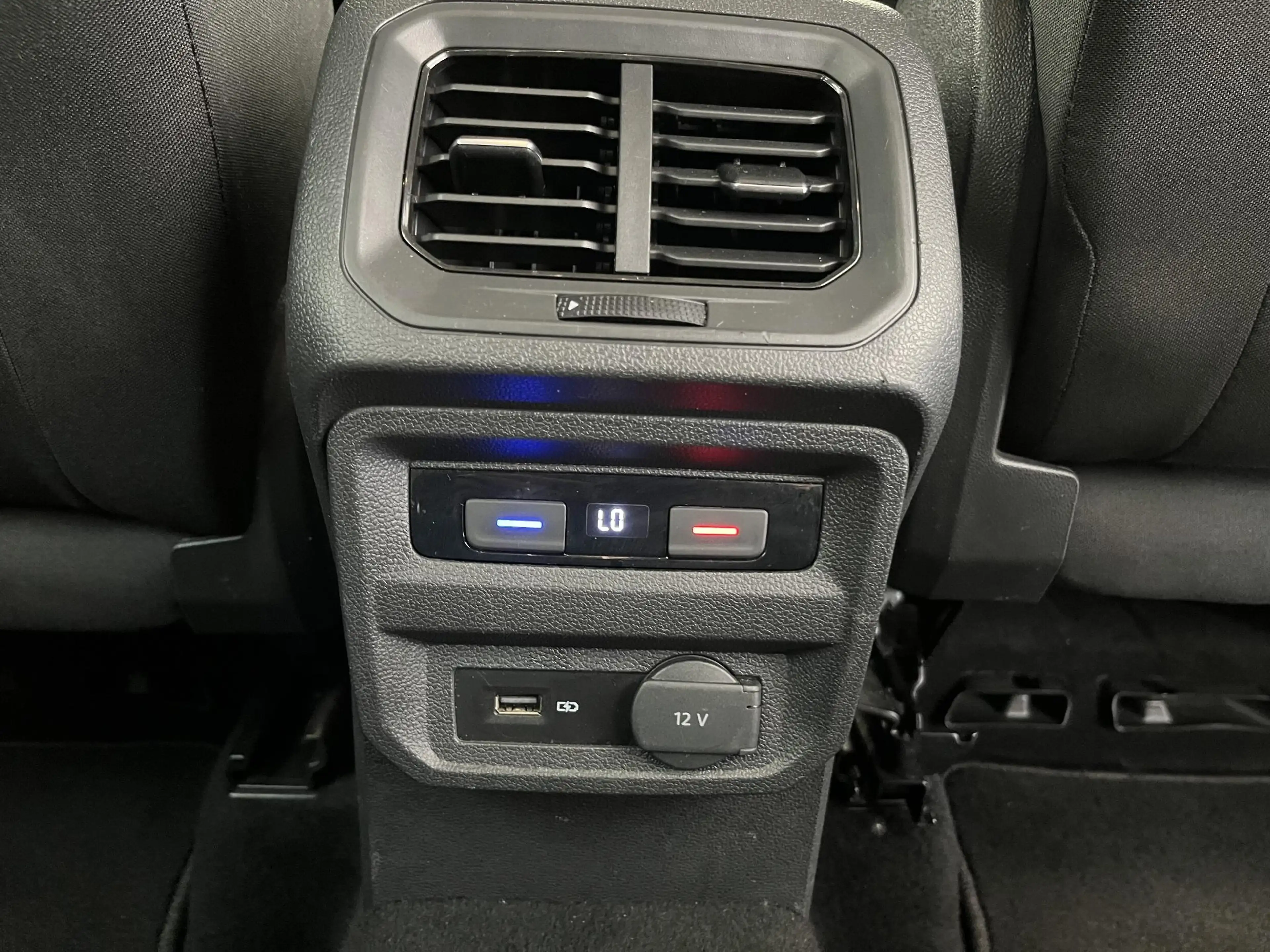 Volkswagen Tiguan Allspace 1.5 TSI Comfortline Business | TREKHAAK | CARPLAY — photo 34
