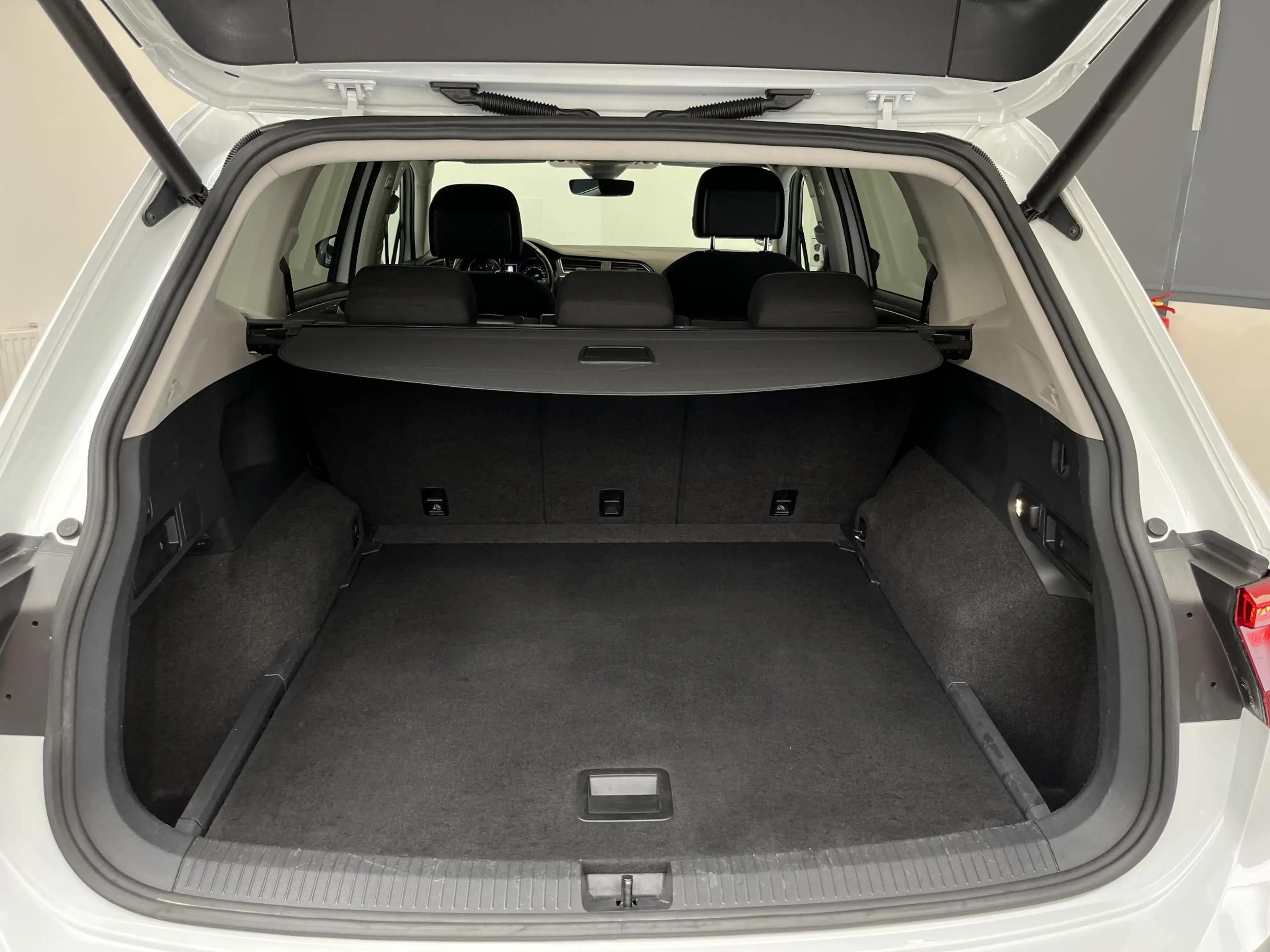 Volkswagen Tiguan Allspace 1.5 TSI Comfortline Business | TREKHAAK | CARPLAY — photo 18