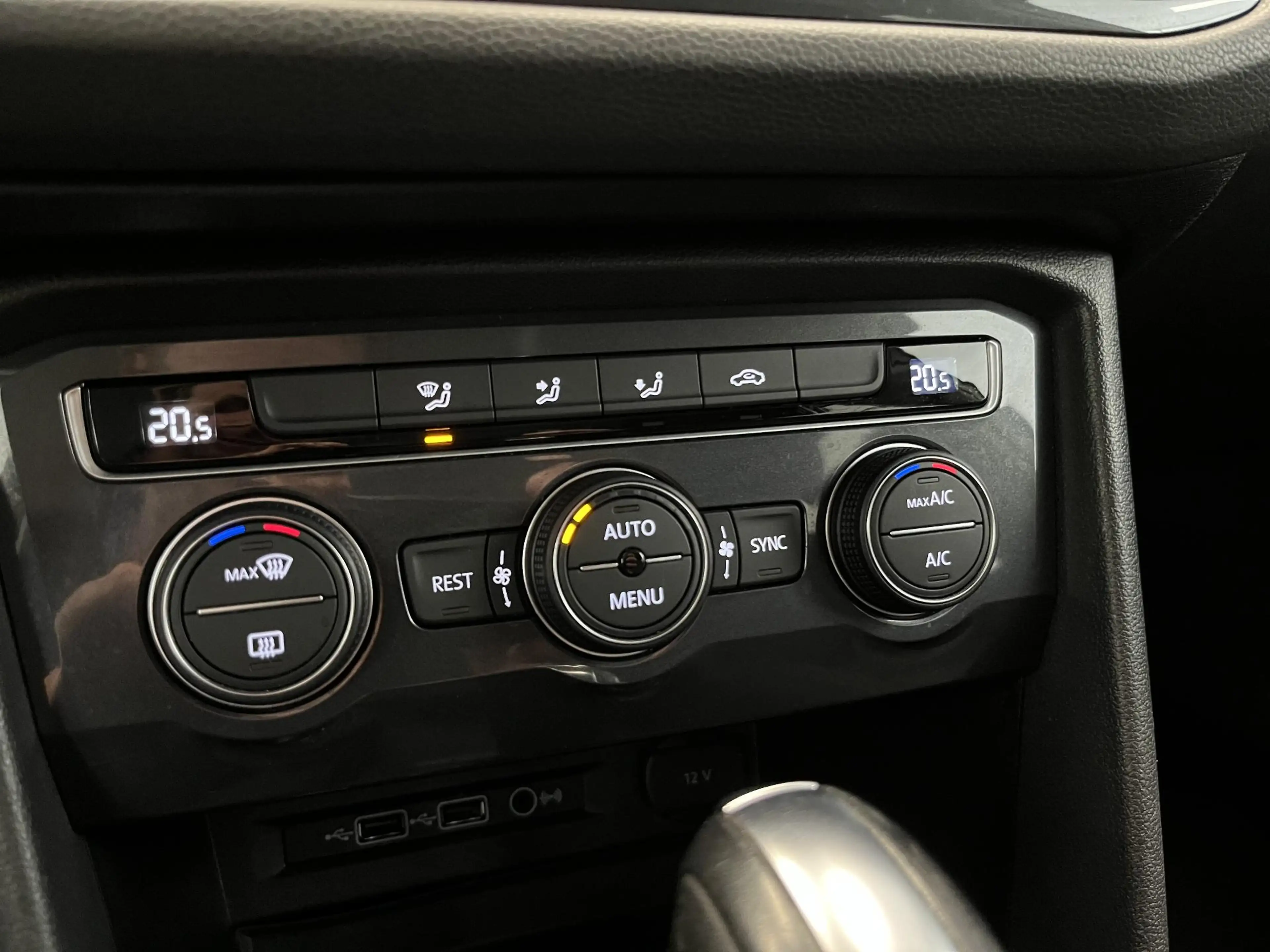 Volkswagen Tiguan Allspace 1.5 TSI Comfortline Business | TREKHAAK | CARPLAY — photo 37