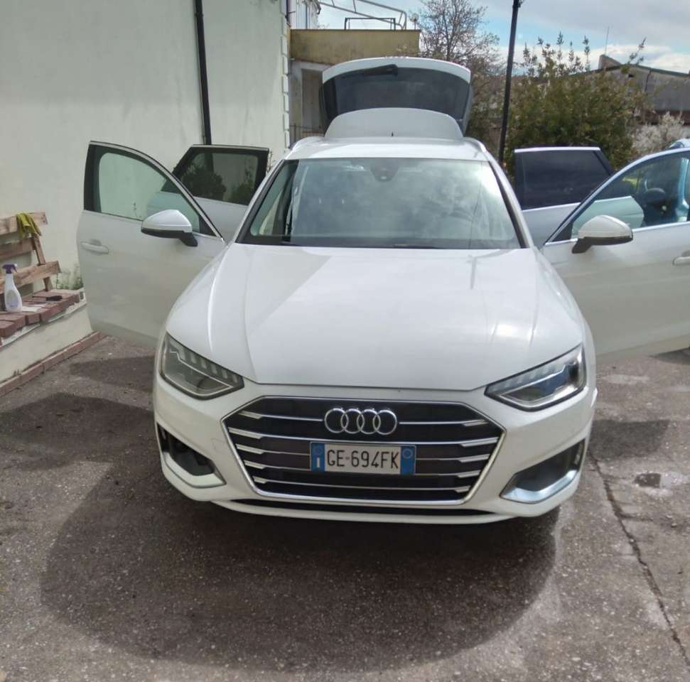 Audi A4 Avant 30 2.0 tdi mhev S Line edition 136cv s-troni