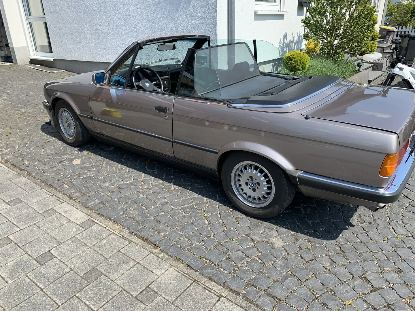 BMW BMW 320 i E 30 Cabrio Бронзовый - 1