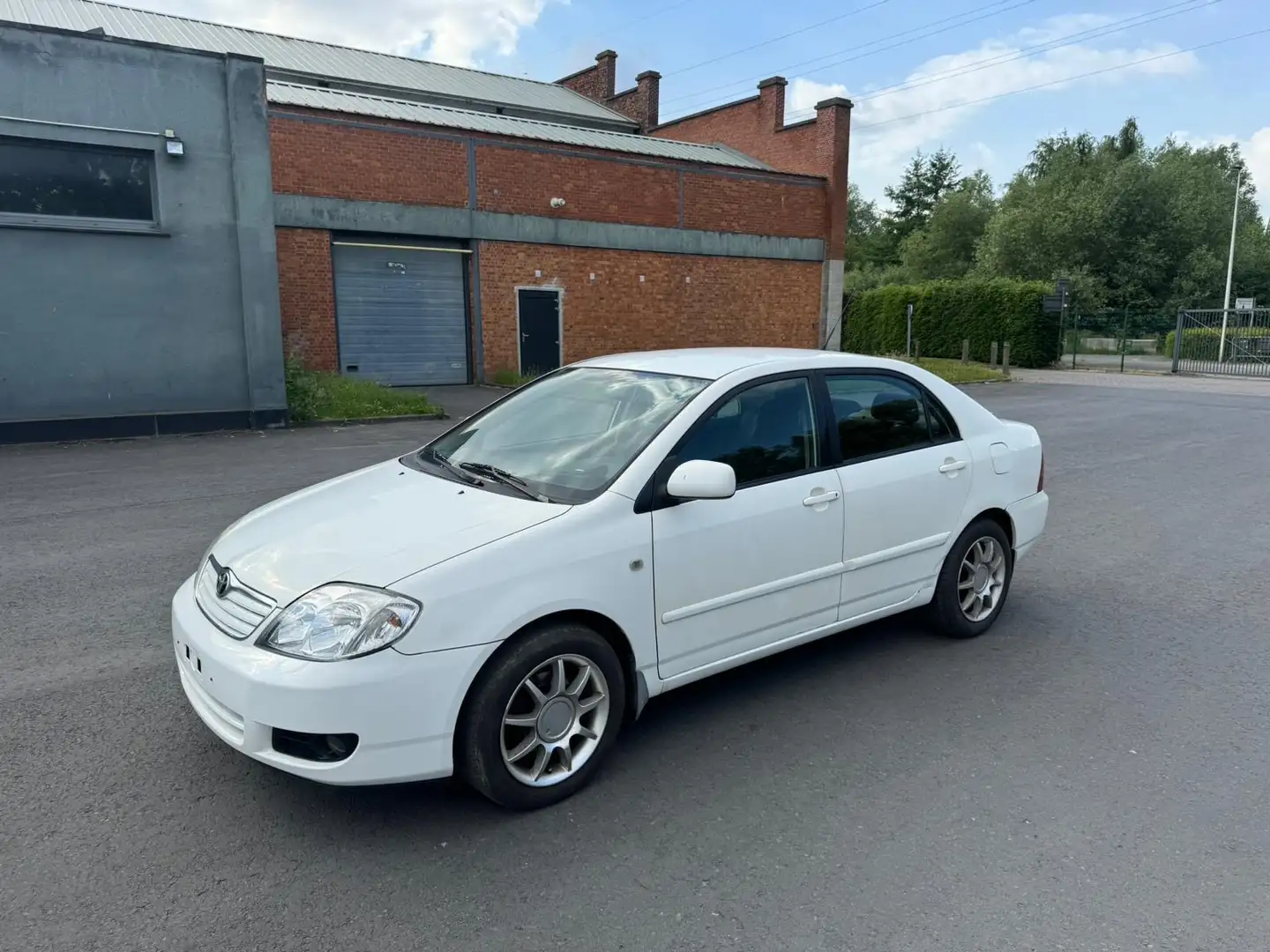 Toyota Corolla 1.4 D4D Linea Luna AIRCO CLIMATISÉ Blanc - 1