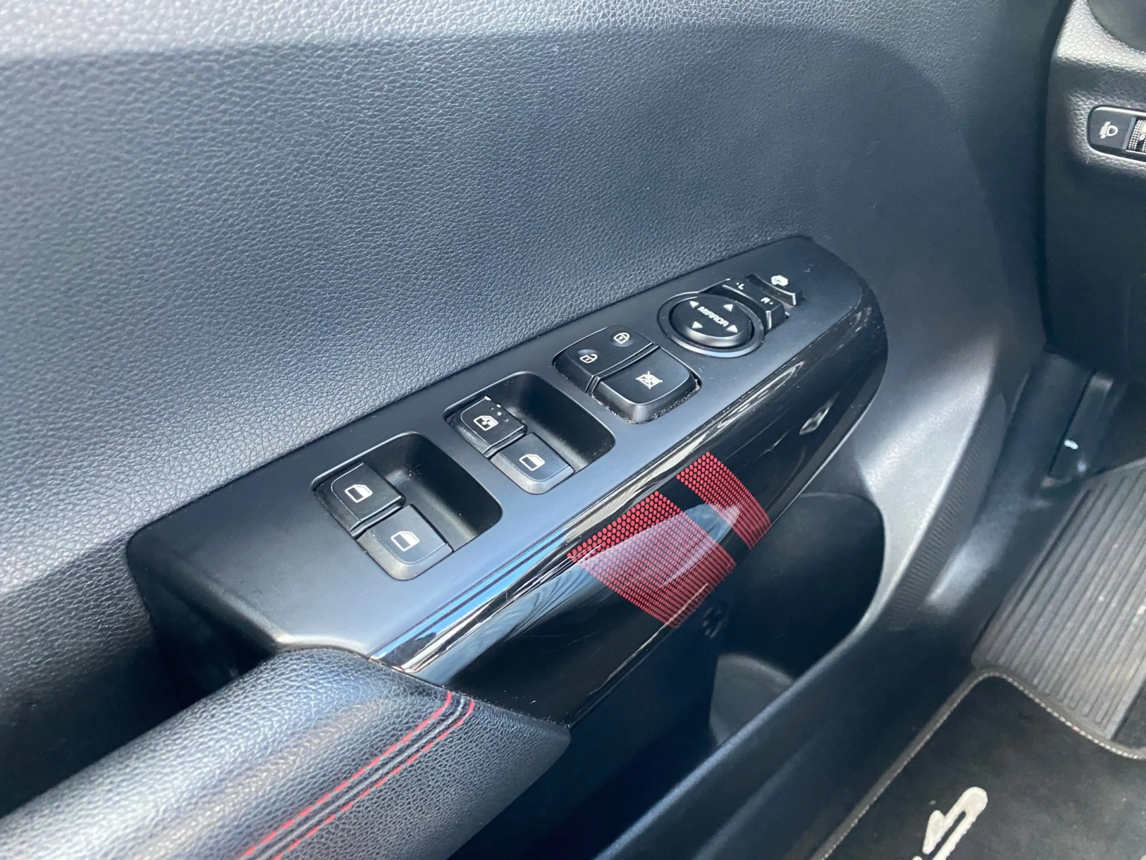 Kia Picanto 1.2 CVVT GT-Line 83 pk | navigatie | leder interie — photo 22