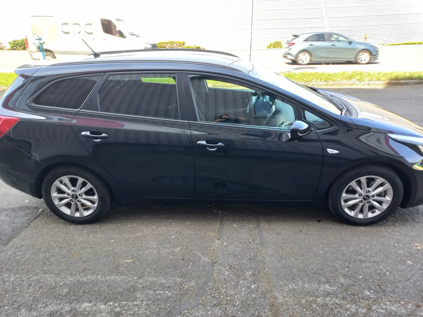 Kia Ceed SW / cee'd SW cee'd SW 1,4 MPI Titan Plus Titan Plus Schwarz - 2