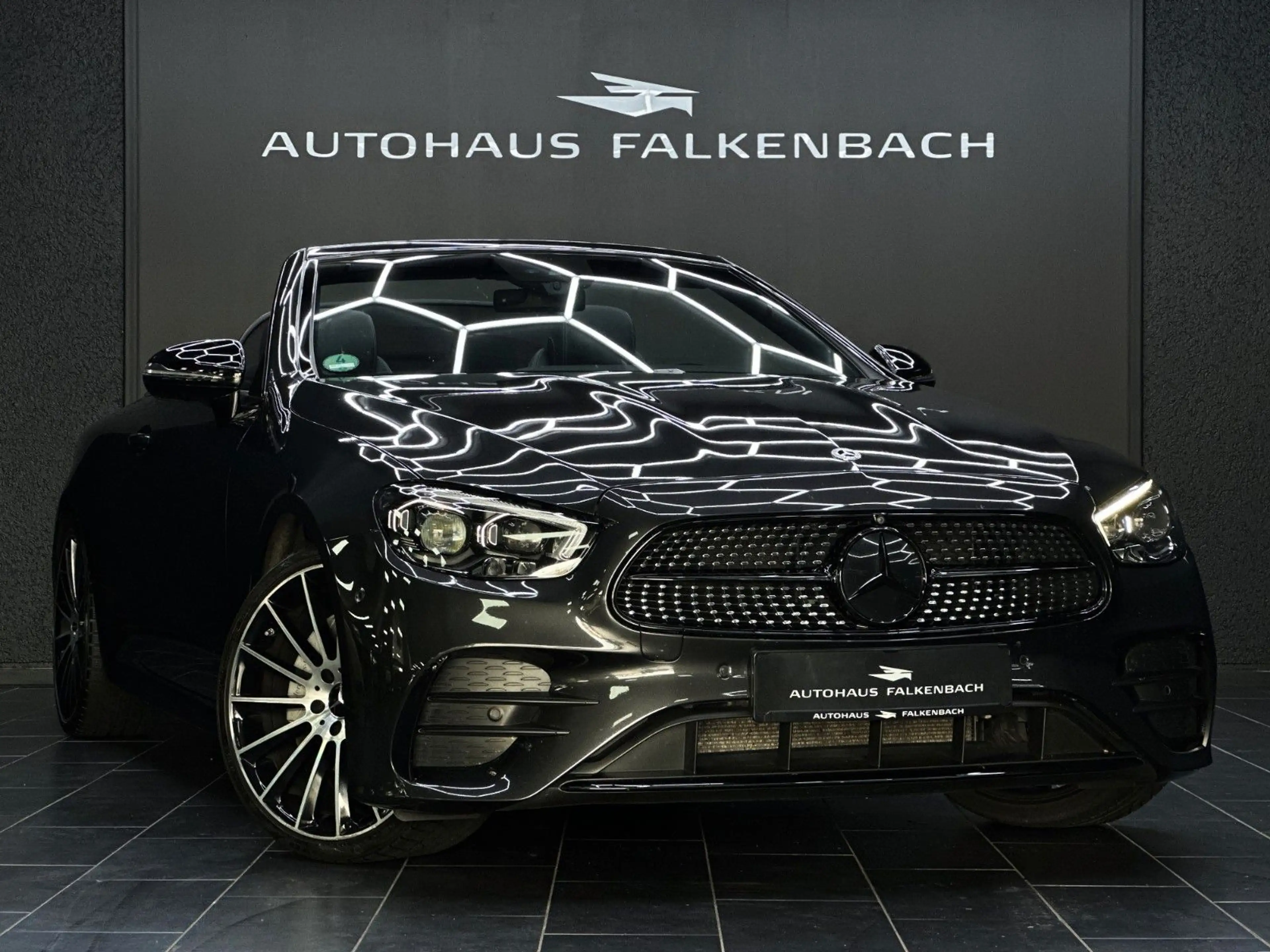 Mercedes-Benz E 220 D*AMG*CABRIO*DIGITAL*360*BURMEST*20"*
