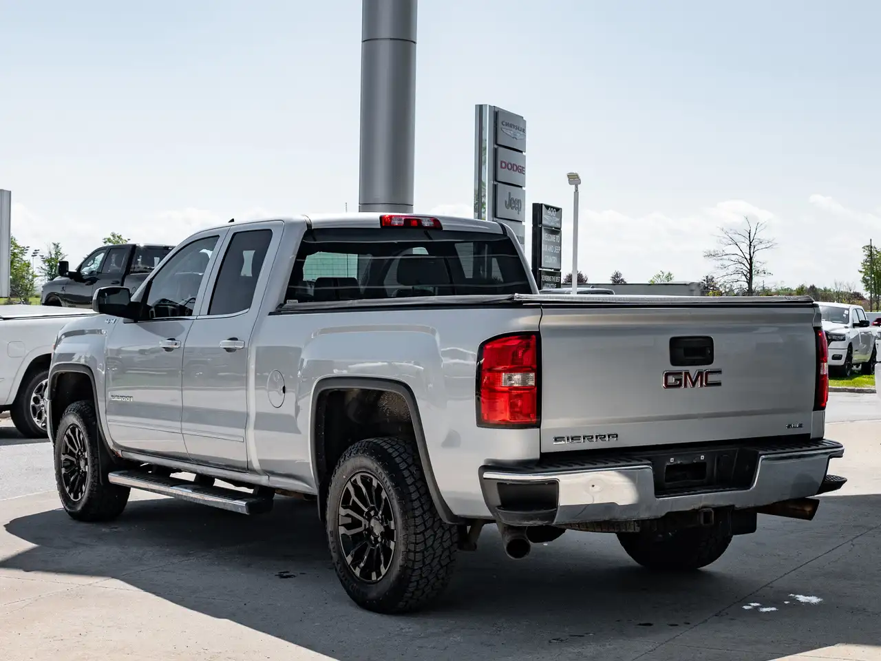 GMC Sierra 1500 снимка GMC Sierra 1500