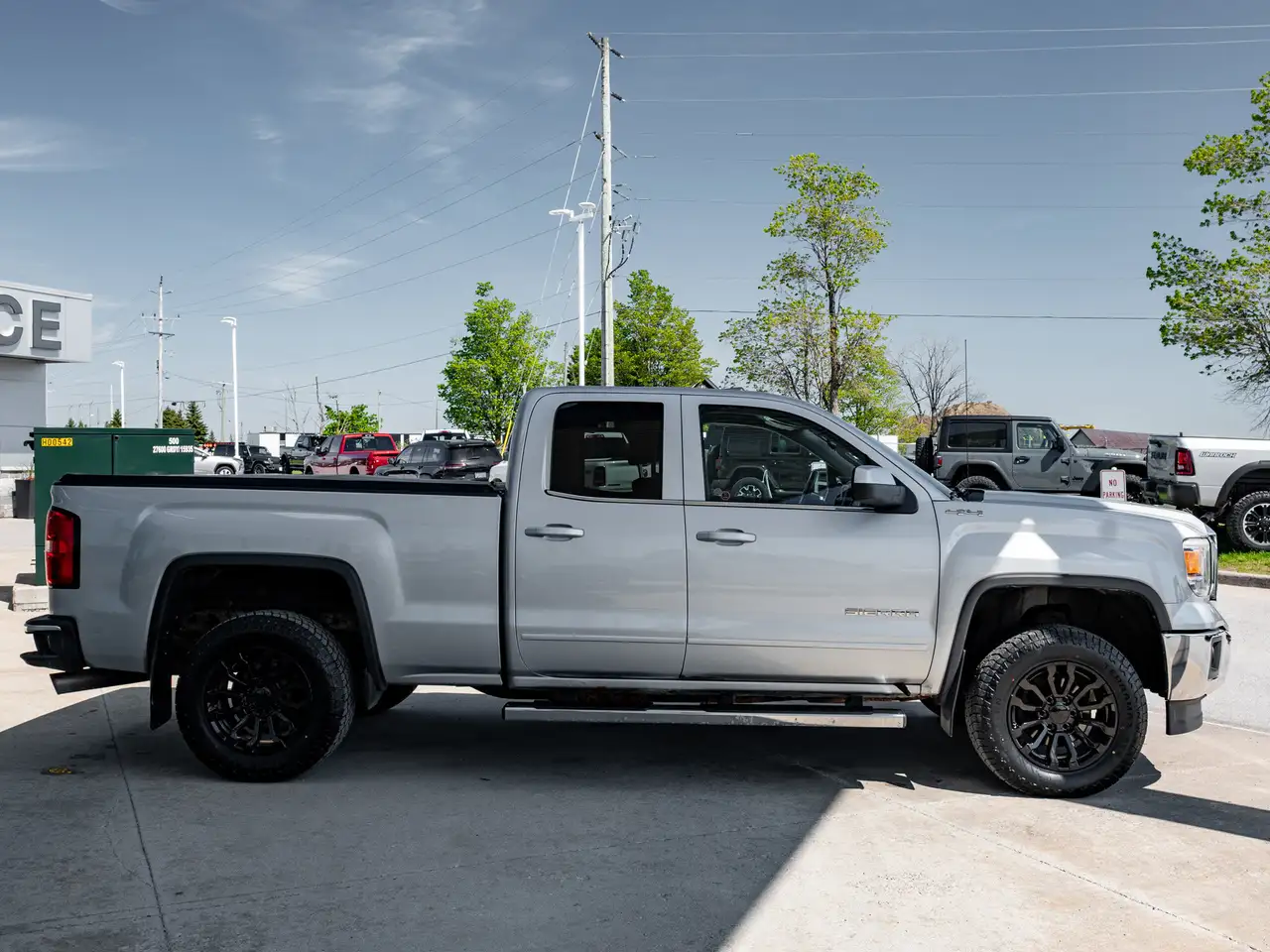 GMC Sierra 1500 снимка GMC Sierra 1500