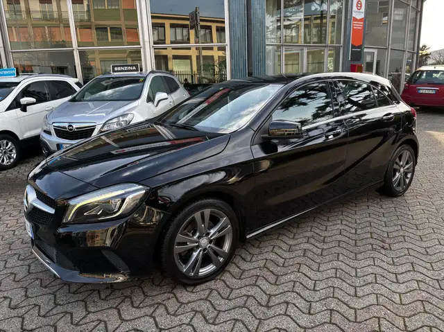 Mercedes-Benz A 200 D Sport  4Matic AUTOM. KM 134000