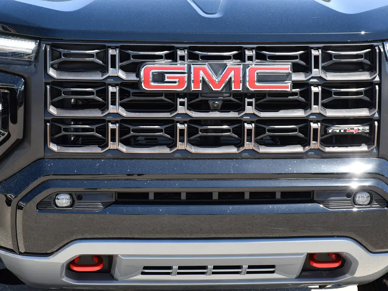 GMC Canyon снимка GMC Canyon