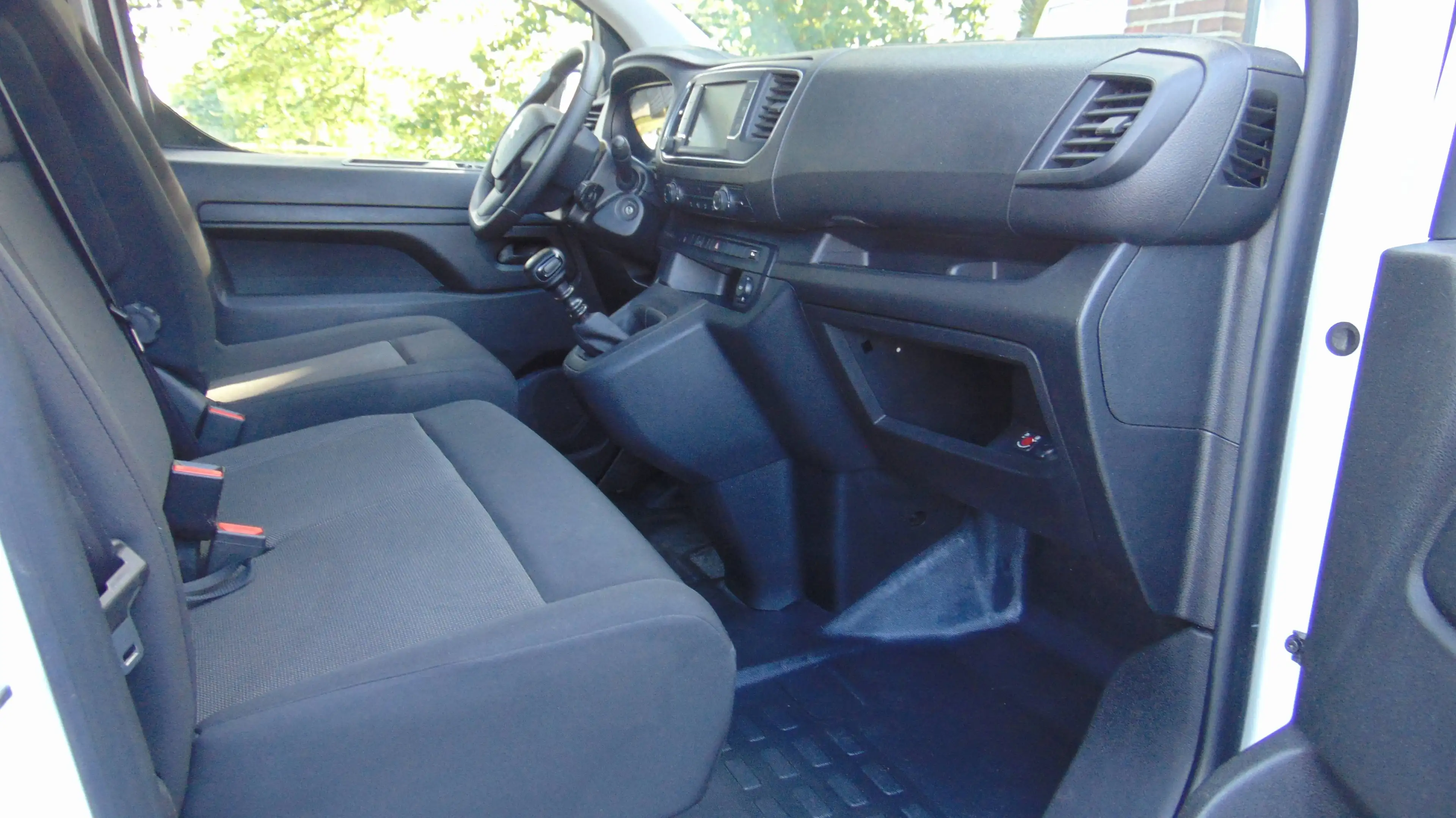 Citroen Jumpy — photo 3