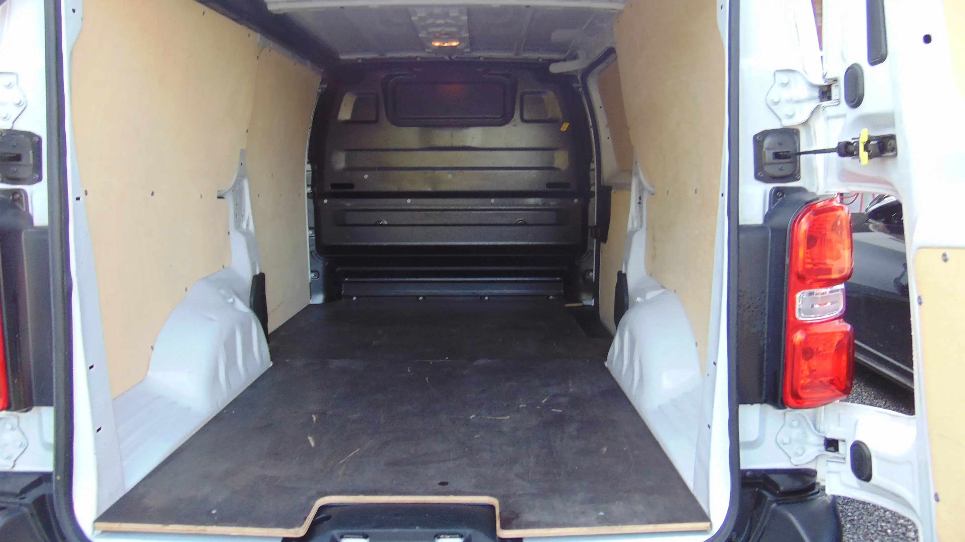 Citroen Jumpy — photo 4