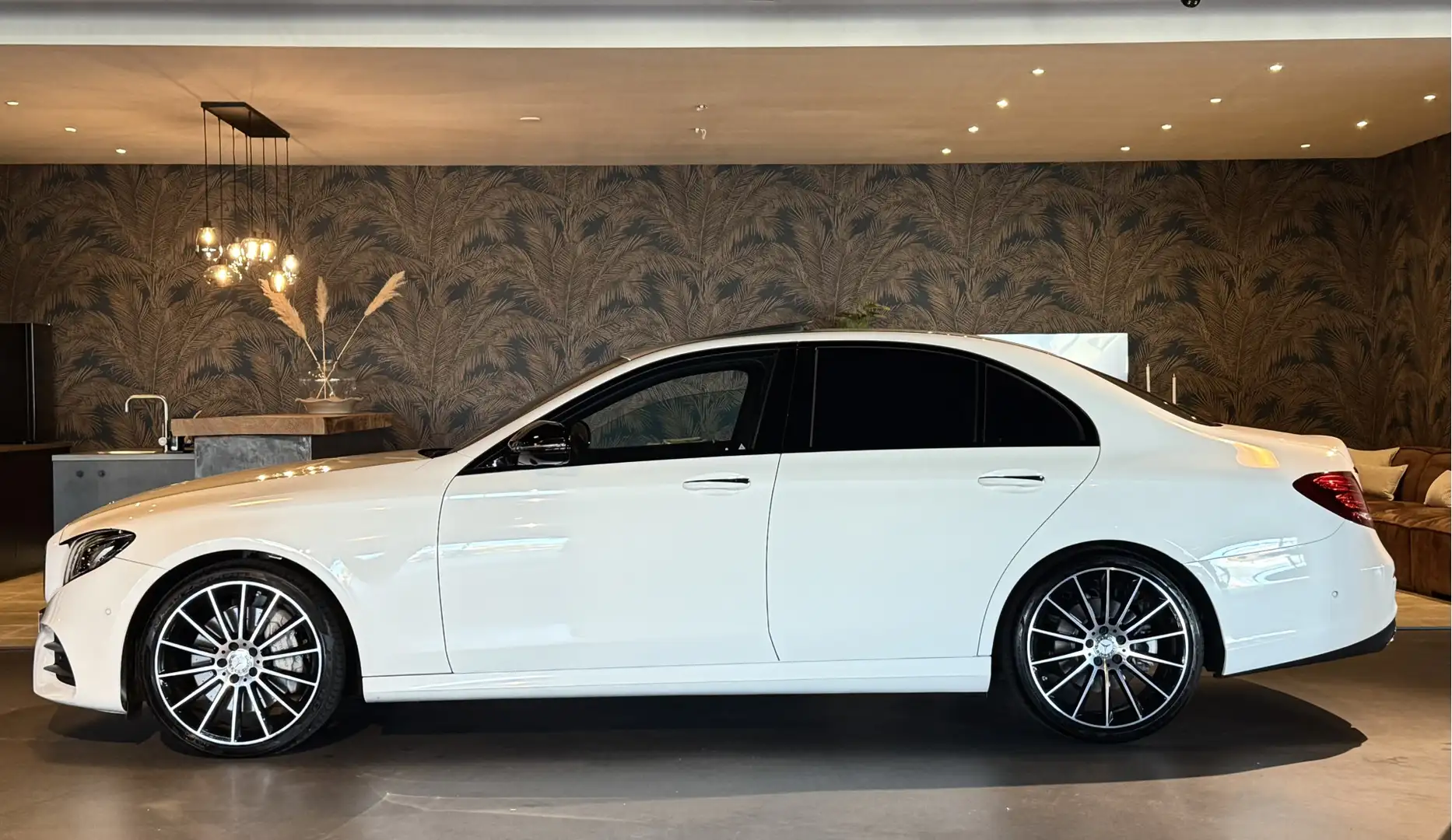 Mercedes-Benz E 350 350d V6 AMG I Luchtvering I Carbon I 20" I VOL! Blanc - 2