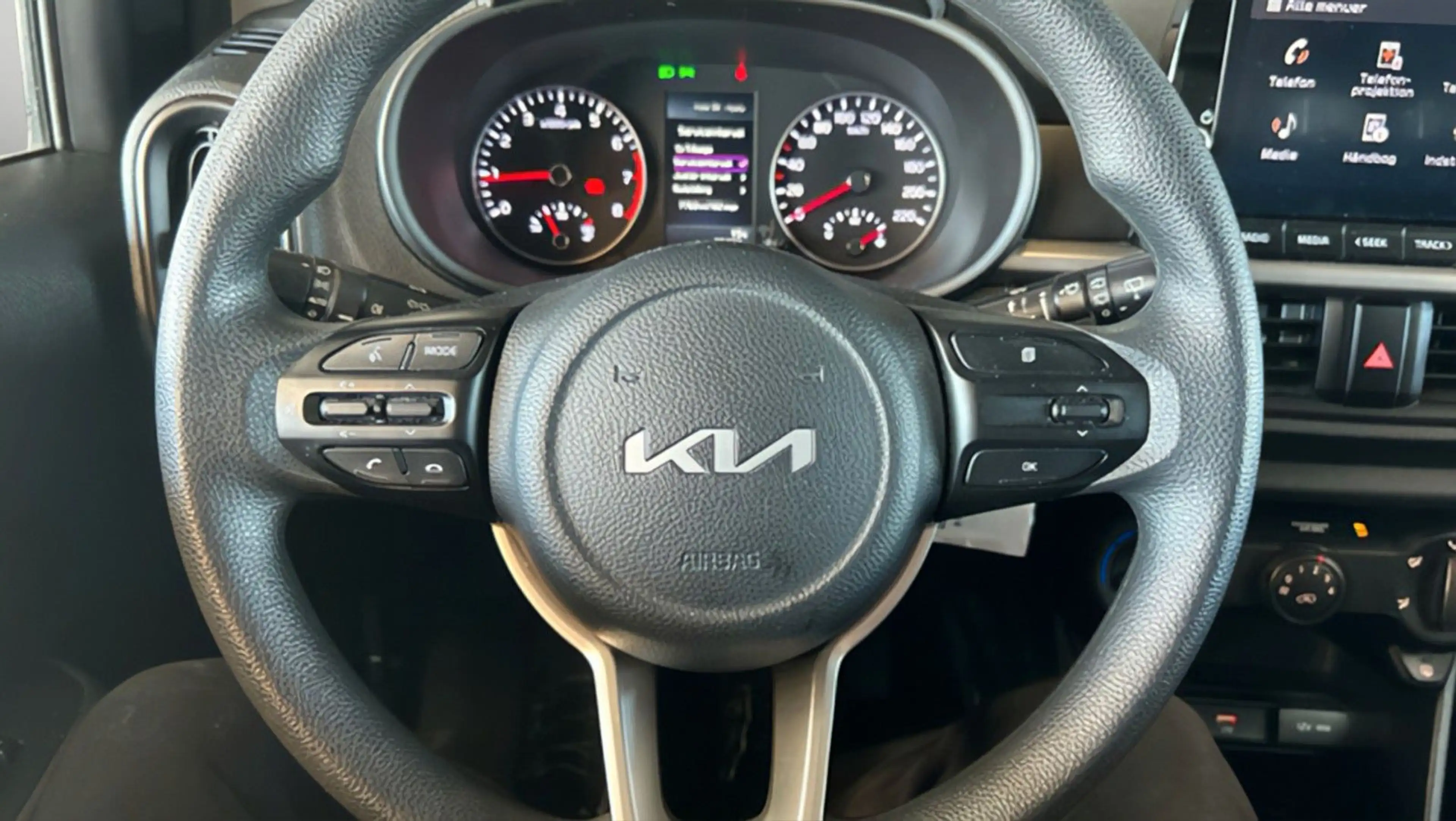 Kia Picanto Apple CarPlay Android  Kamera Allwetter — photo 11