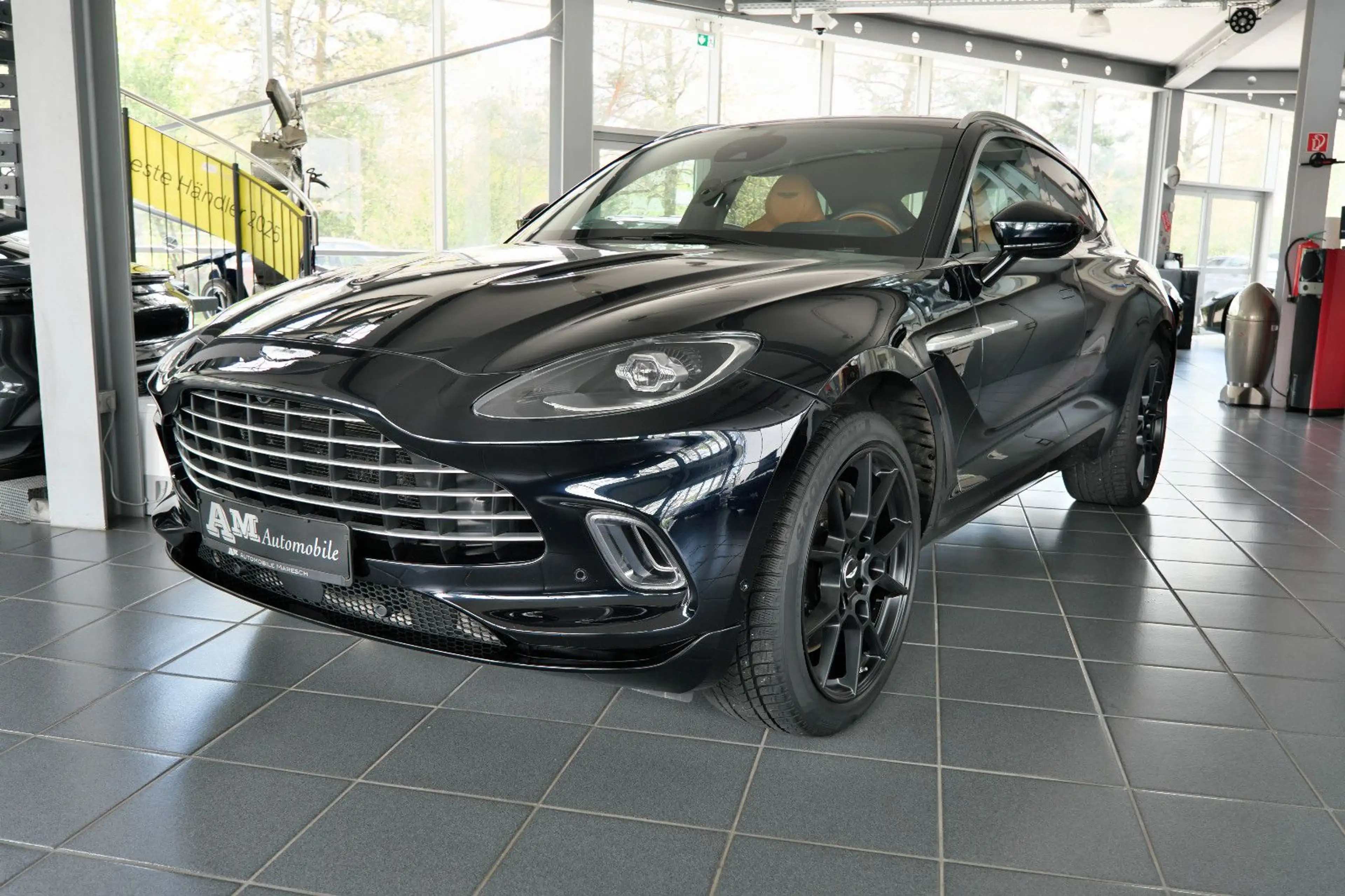 Aston Martin DBX 4.0 V8 Sitzbelüftung Bi-Color DeutschesFZ