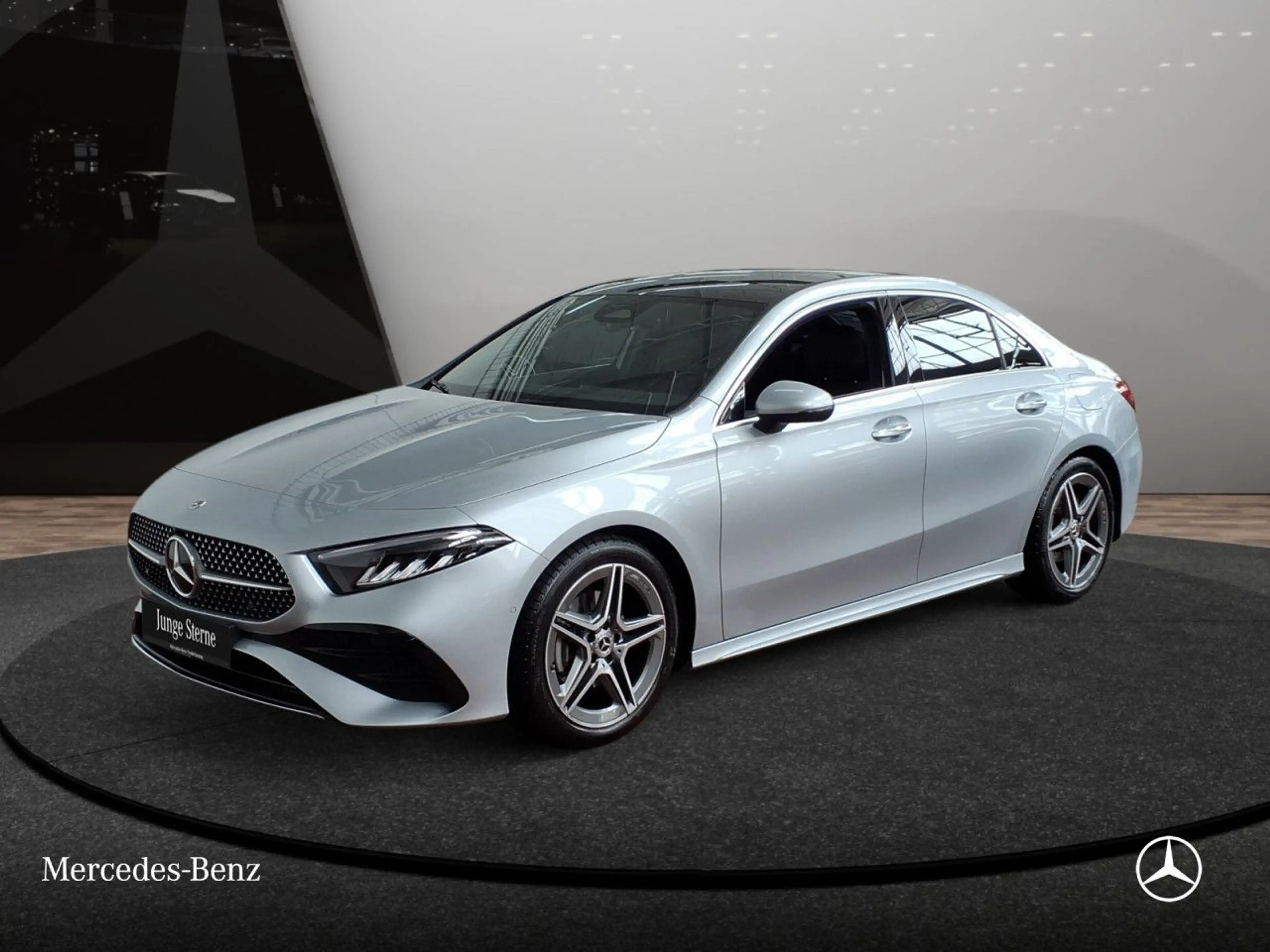 Mercedes-Benz A 200 Lim AMG+PANO+LED+STHZG+KAMERA+TOTW+KEYLESS — photo 2